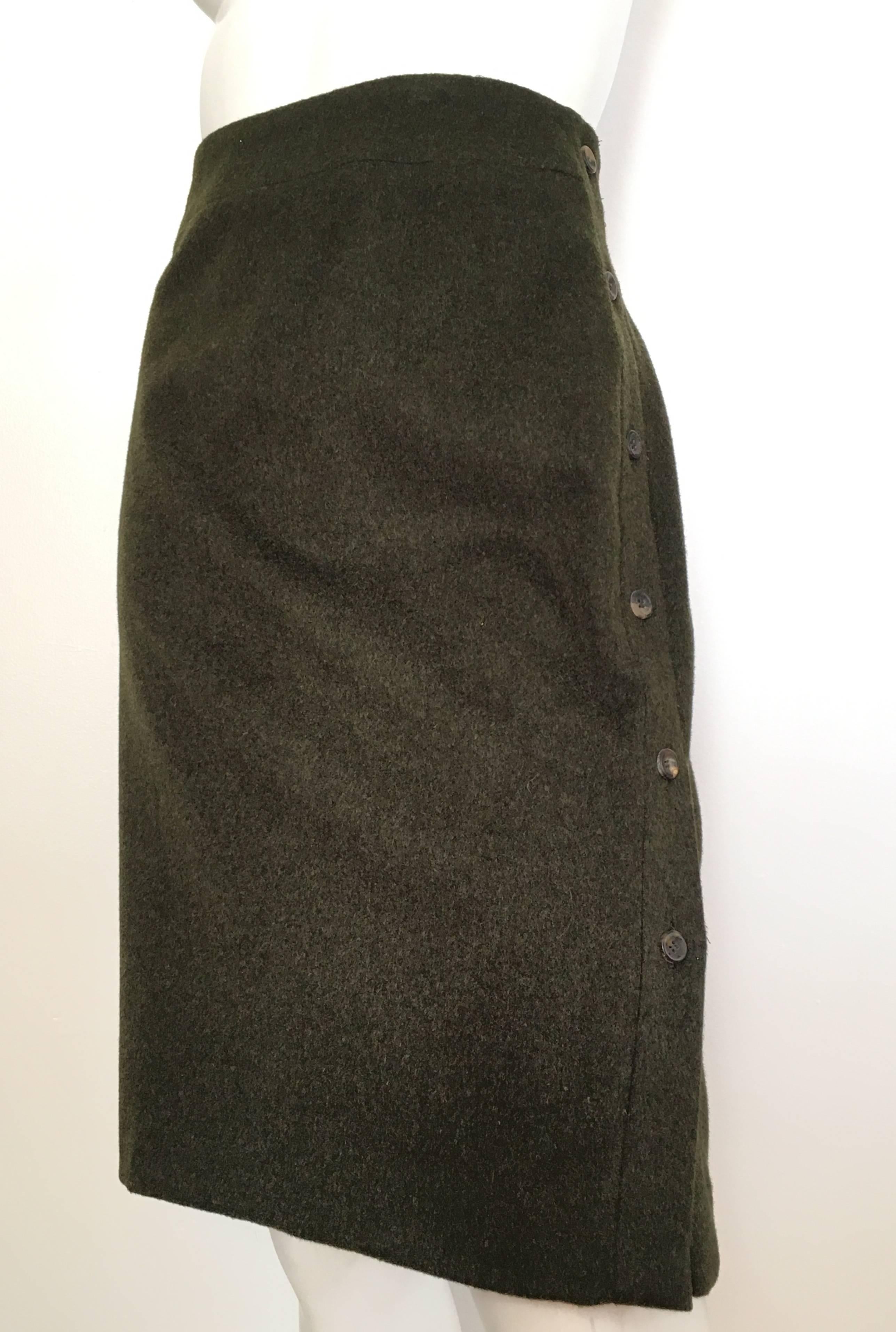 Carolina Herrera for Saks Olive Brushed Wool Skirt Size 10 Made in Italy. For Sale 1