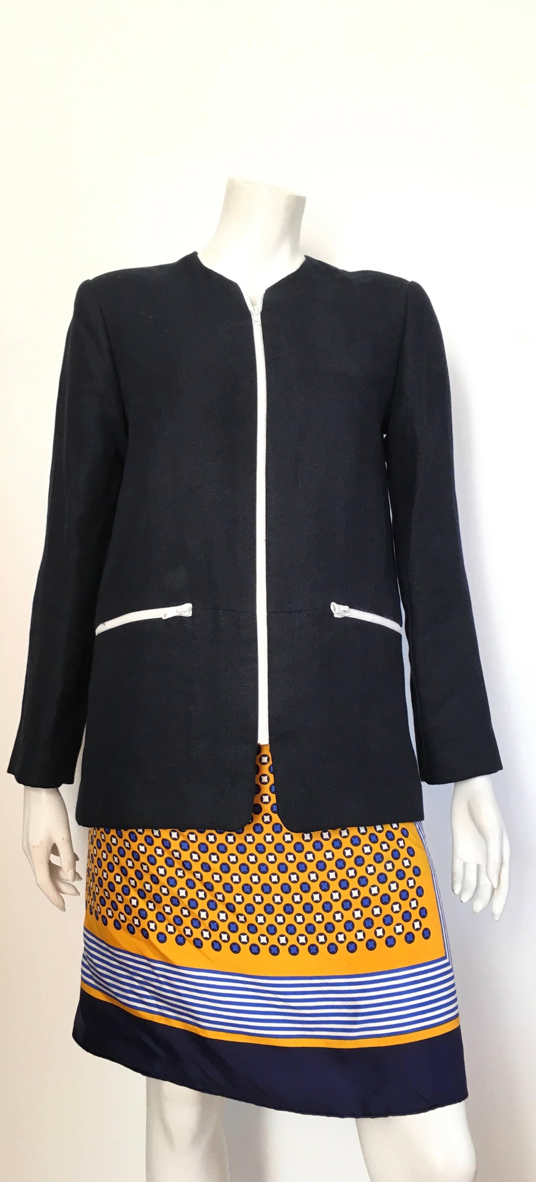 Black Geoffrey Beene 1990s Navy Linen Zipper Jacket Size 6 / 8. For Sale