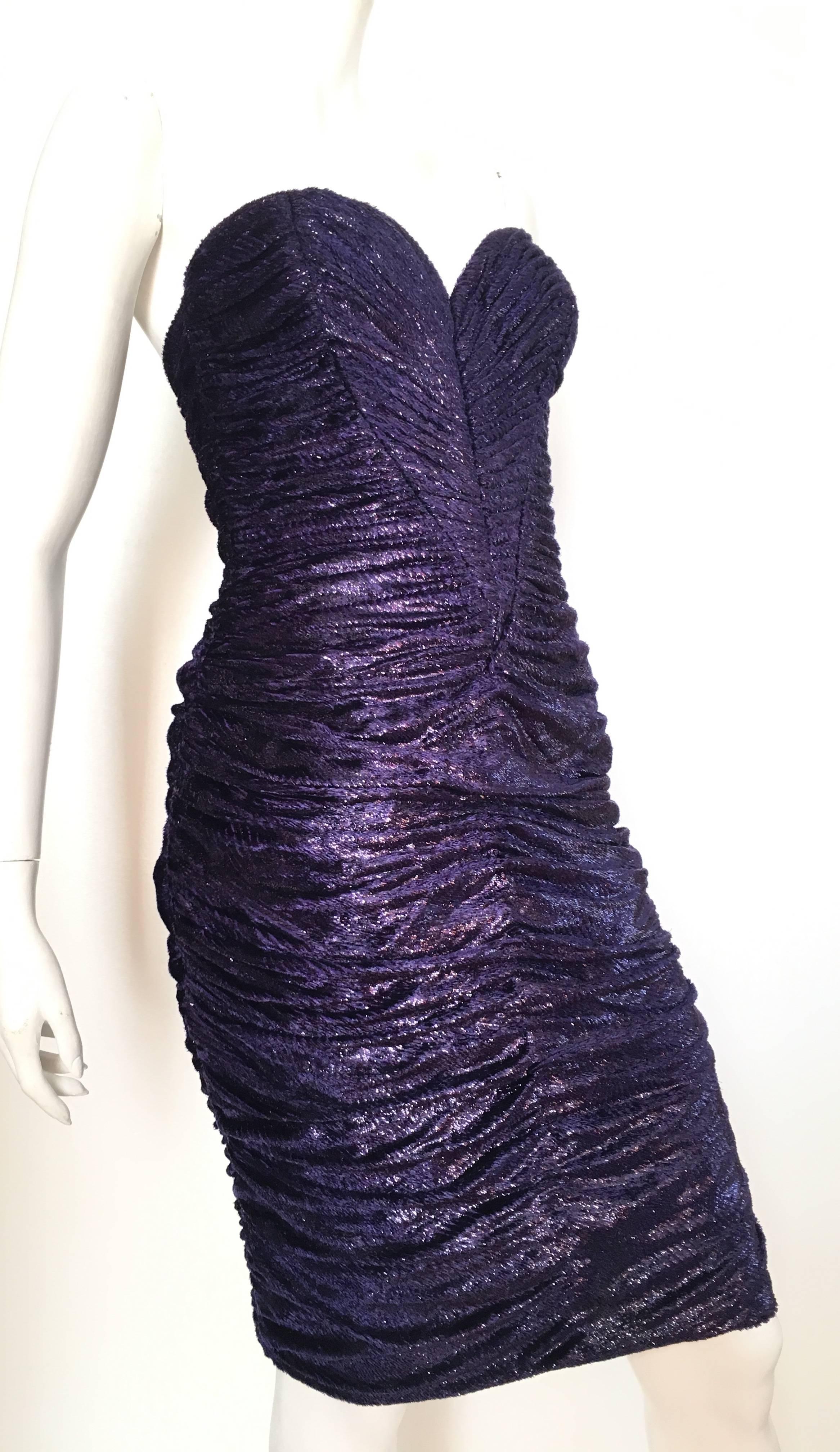 Vicky Tiel 1980s purple strapless sexy cocktail evening dress is labeled a French size 40 and fits like an USA size 4.  Ladies please grab your most trusted friend, Mr. Tape Measure, so you can properly measure your bust, waist & hips to make