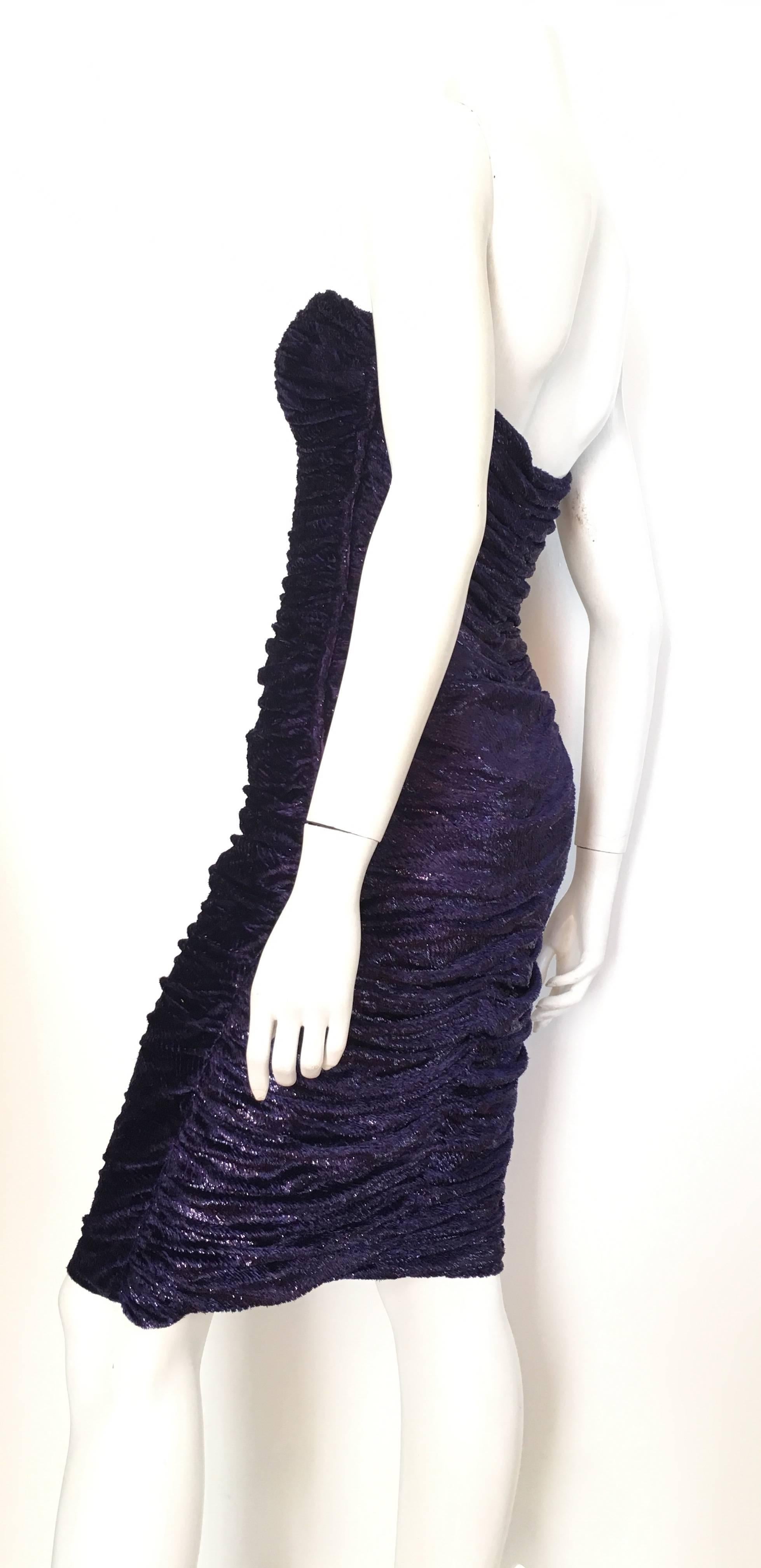 Vicky Tiel 1980s Purple Strapless Cocktail Evening Dress Size 4. In Excellent Condition For Sale In Atlanta, GA