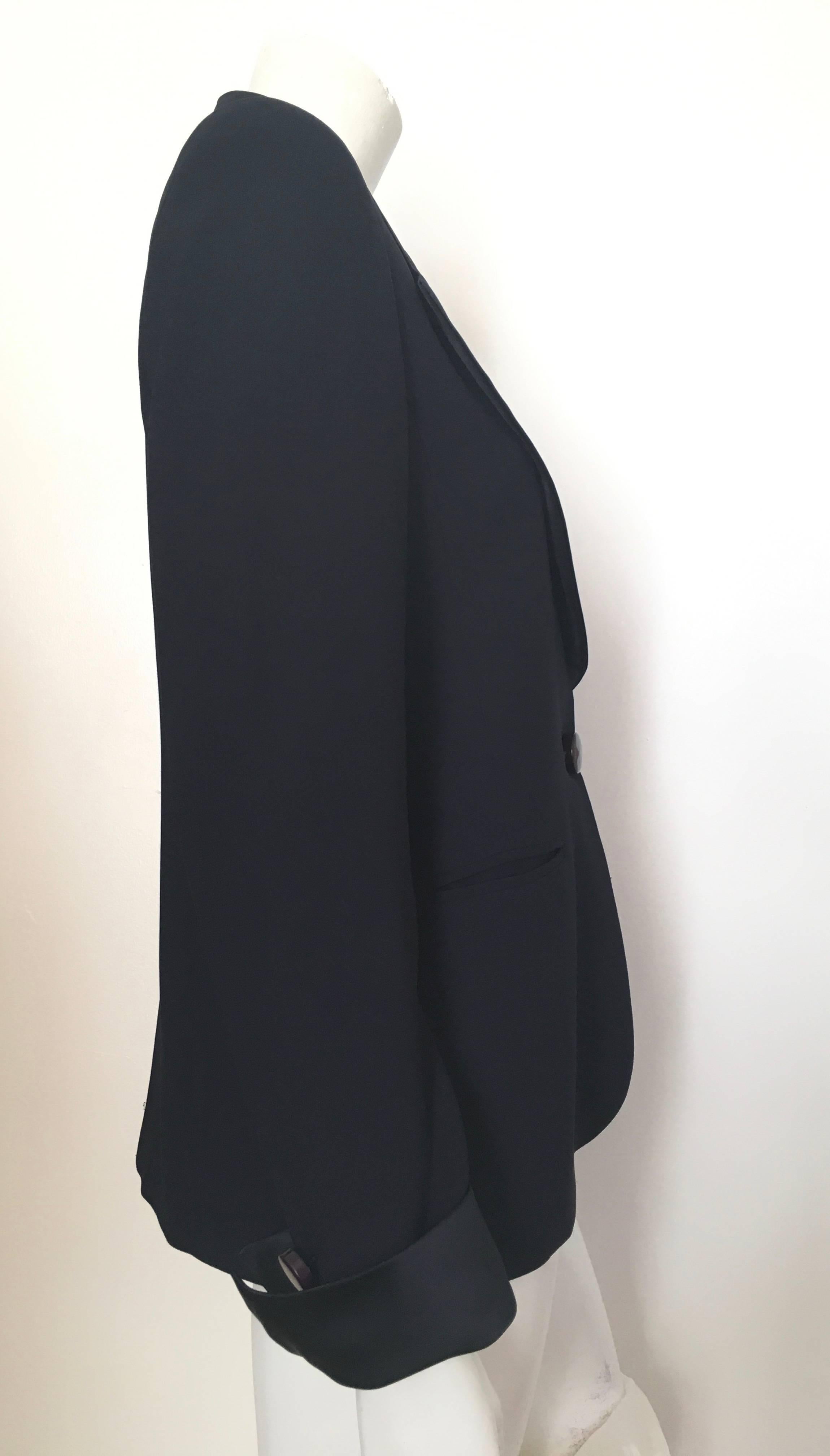 Women's or Men's Dior Navy Tuxedo Jacket Size 4. For Sale