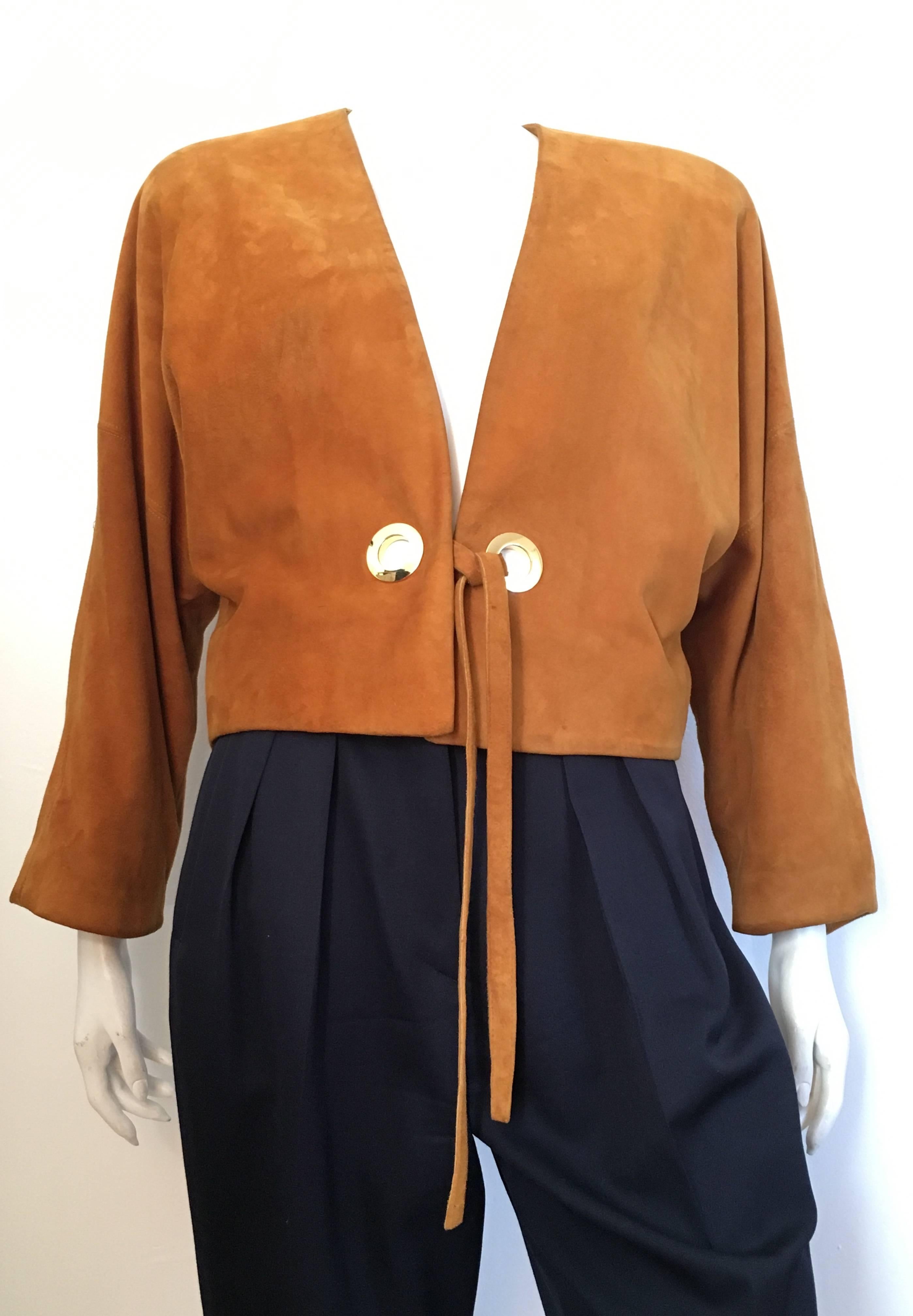 Anne Klein by Donna Karan 1980s Tan Suede Bolero Jacket Size 10 / 12. For Sale 3