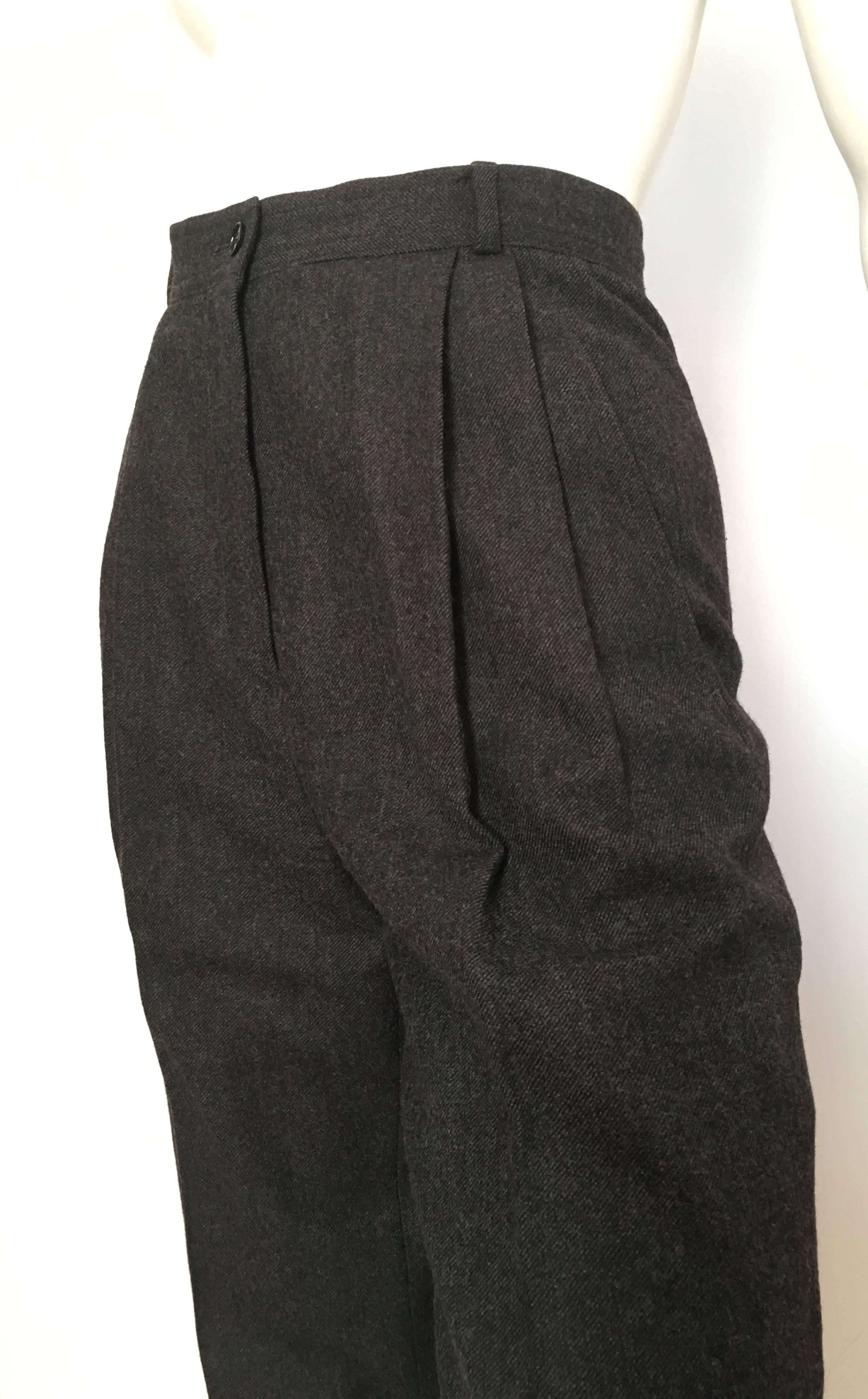 Valentino Grey Pleated Wool Pants with Pockets Size 4  For Sale 2