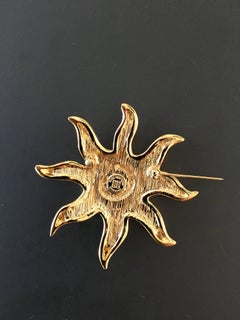 Givenchy Gold Swirl Star Pin / Brooch