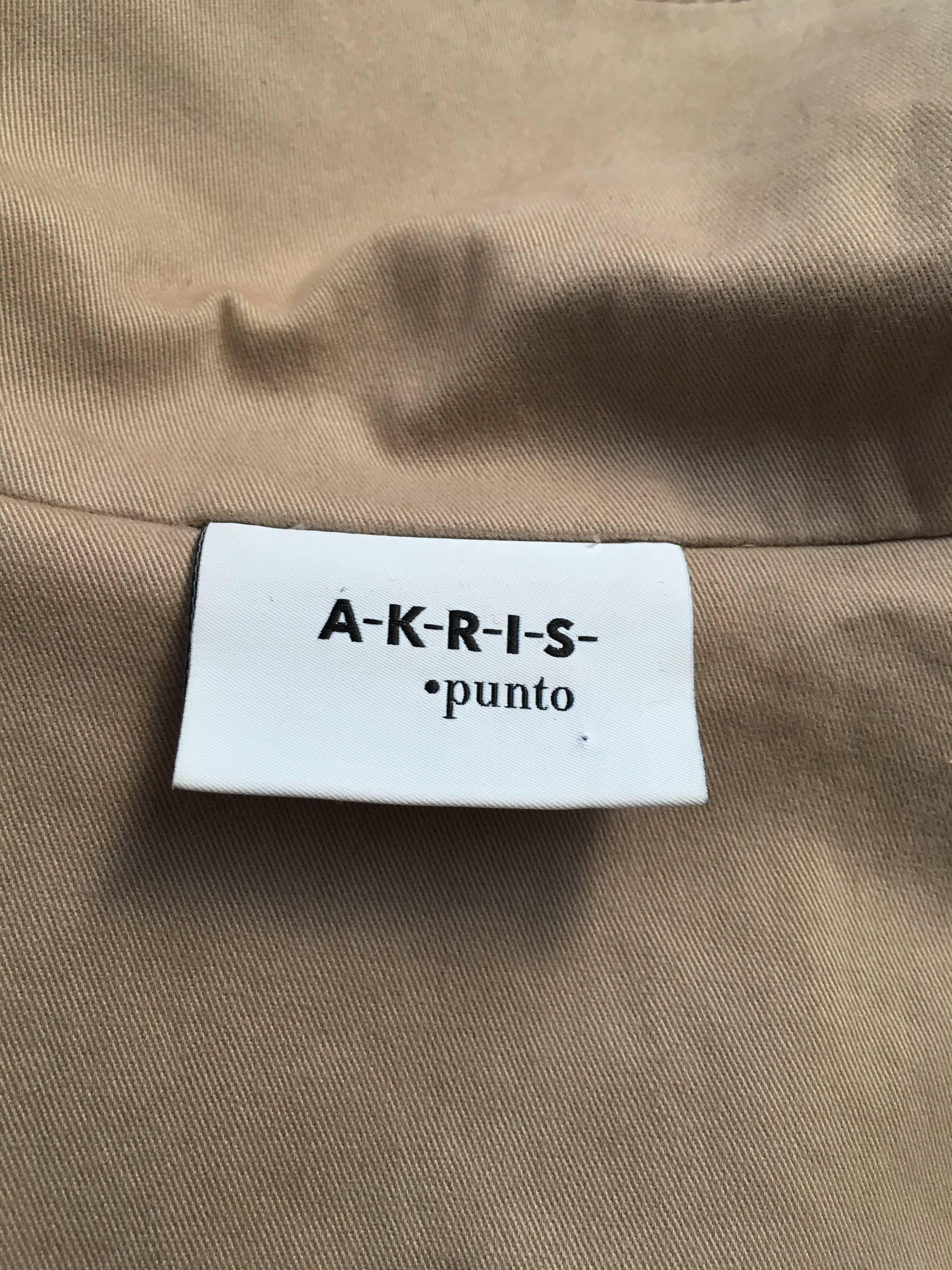 Akris Khaki Cotton Safari Cape with Pockets Size 6. 5