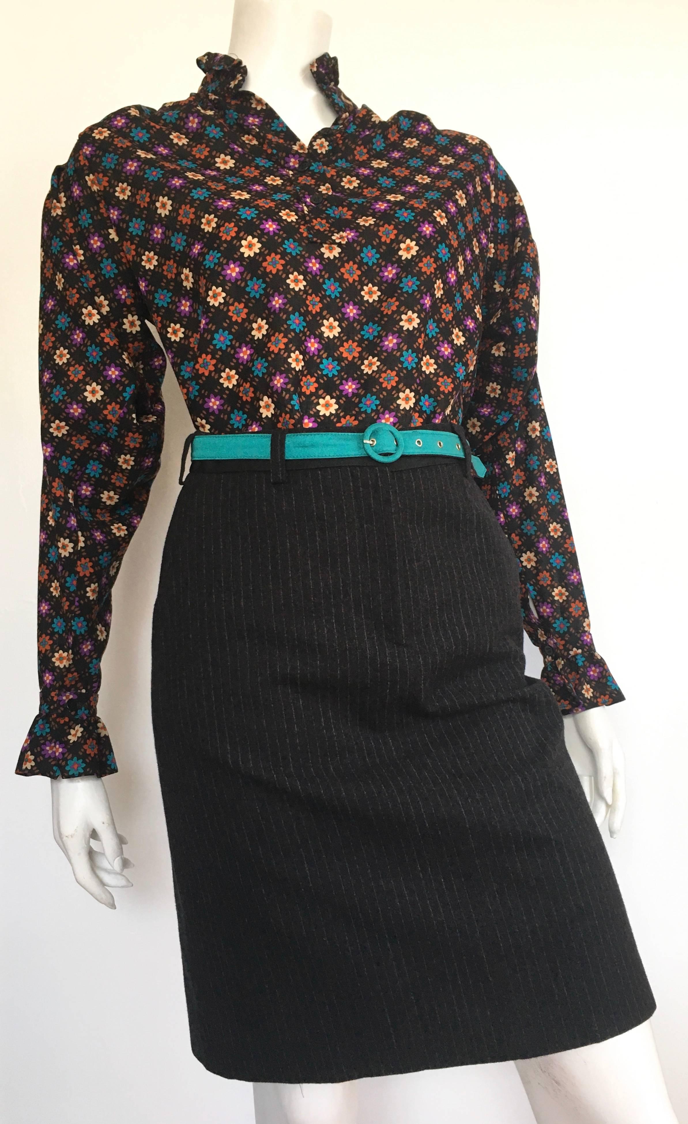 Dries Van Noten Black Pen Strip Wool Skirt with Pockets Size 4/6. For Sale 5