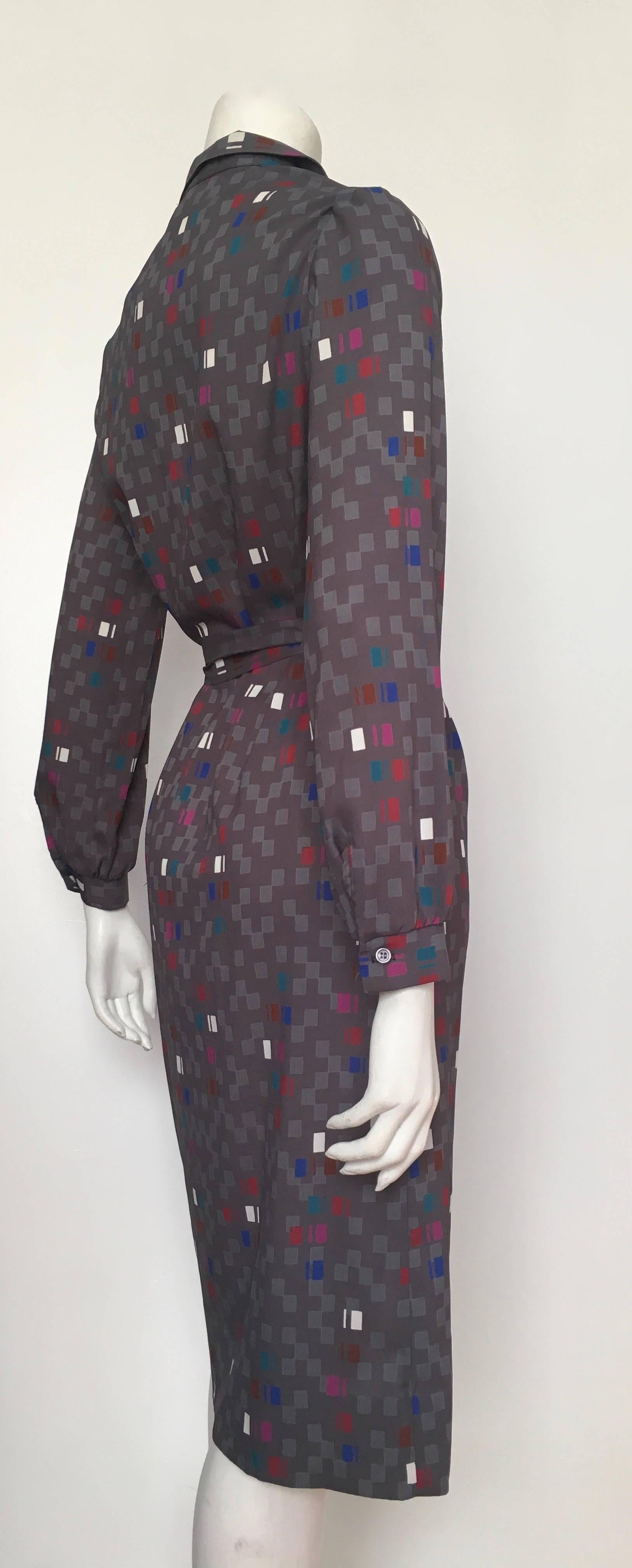 Women's or Men's Pierre Balmain 1980s Button Down Shirt Dress with Belt Size 8 / 10. For Sale