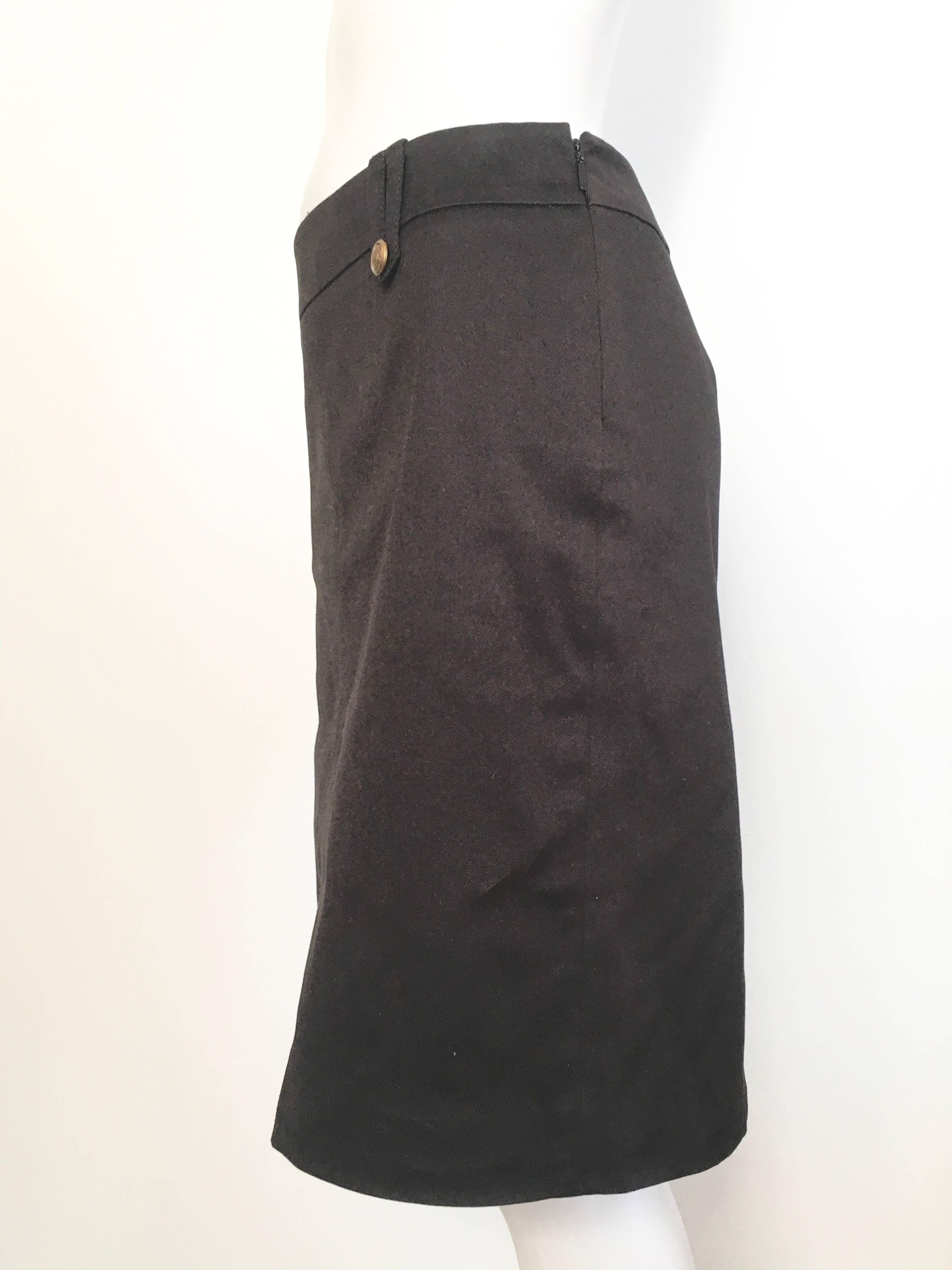 Women's or Men's Gucci Black Cotton Pencil Skirt Size 10 / 42. For Sale