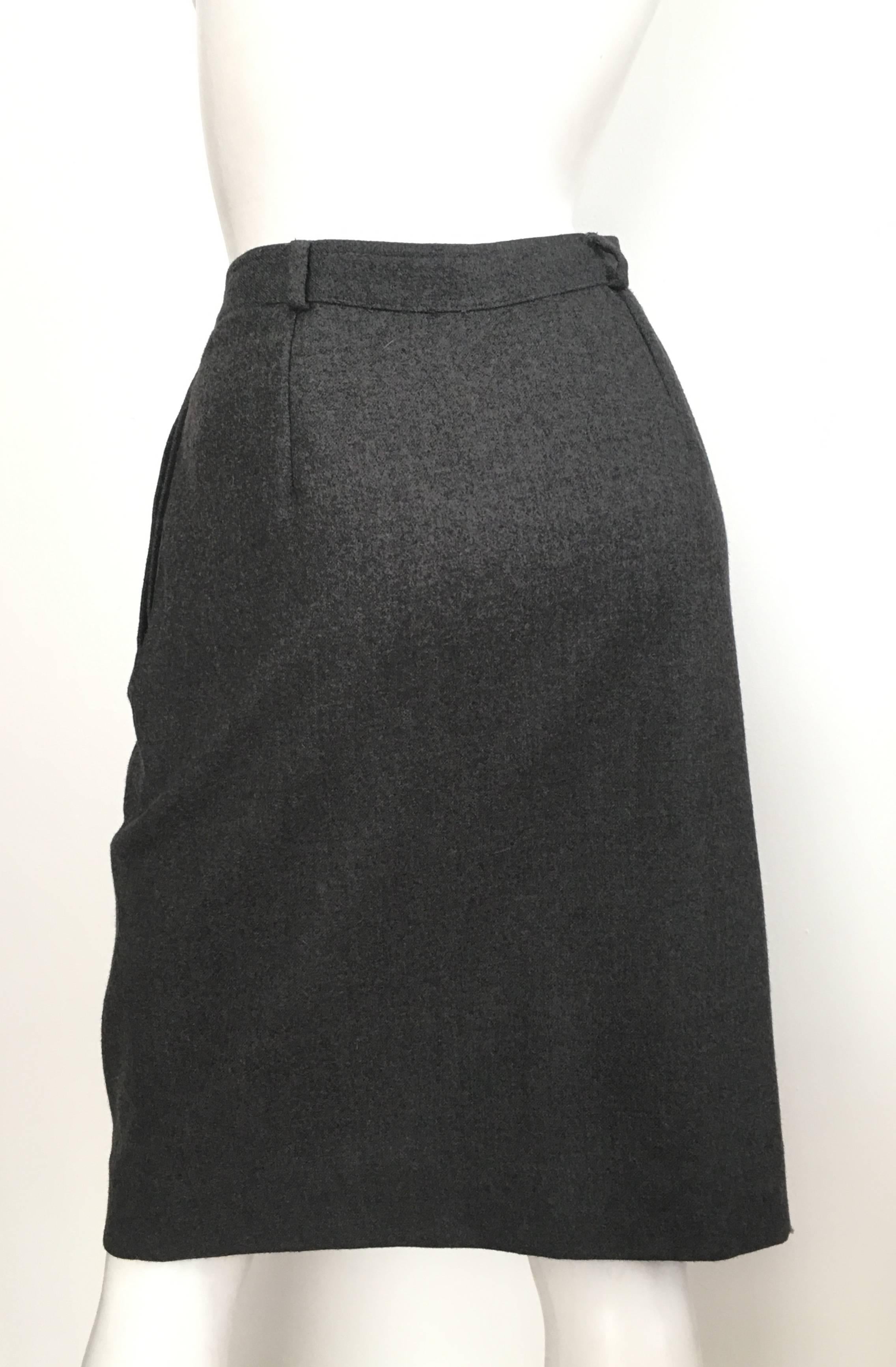 Women's or Men's Valentino Grey Wool Pencil Skirt with Pockets Size 10 / 46. For Sale