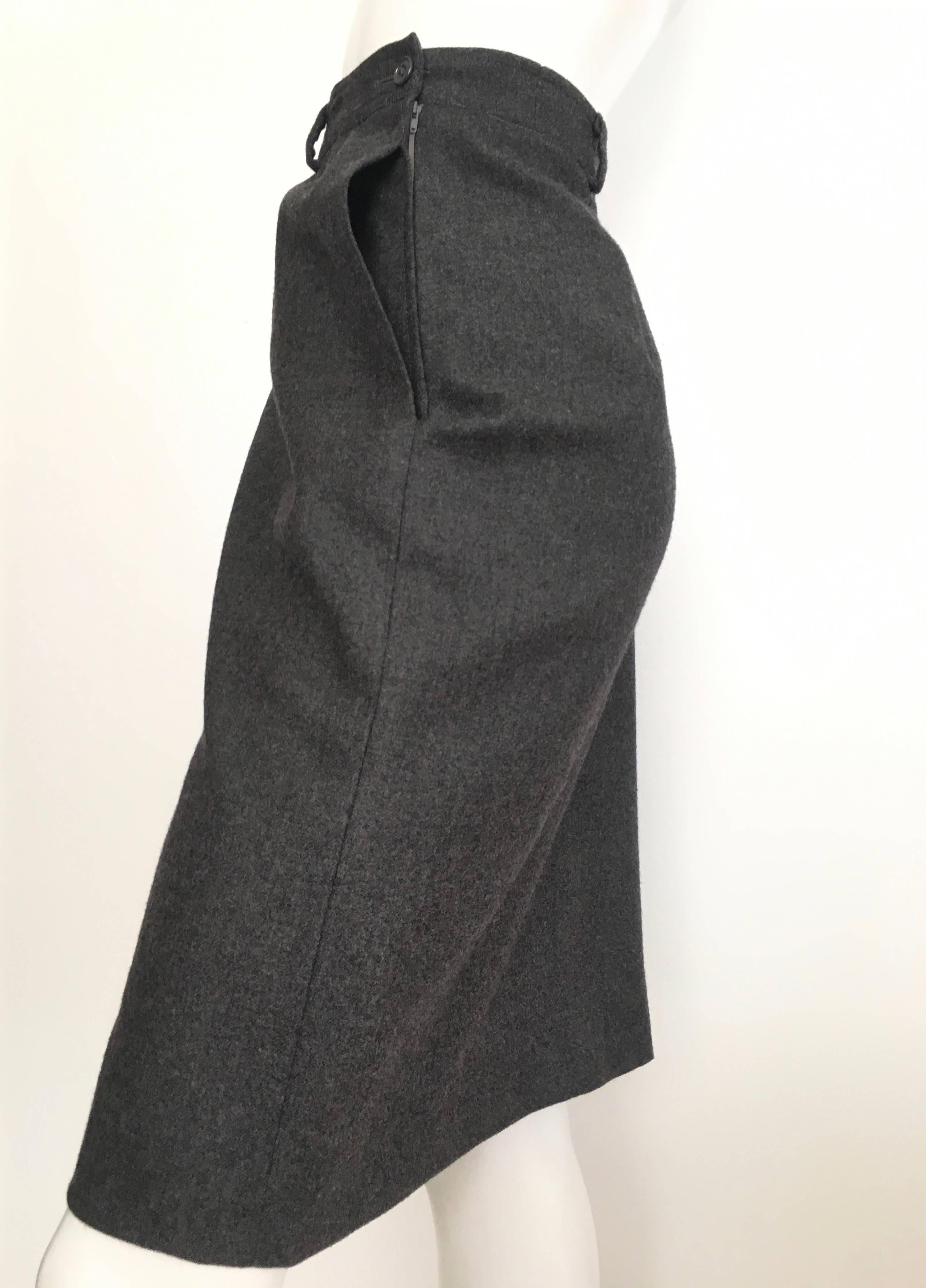 Valentino Grey Wool Pencil Skirt with Pockets Size 10 / 46. For Sale 1