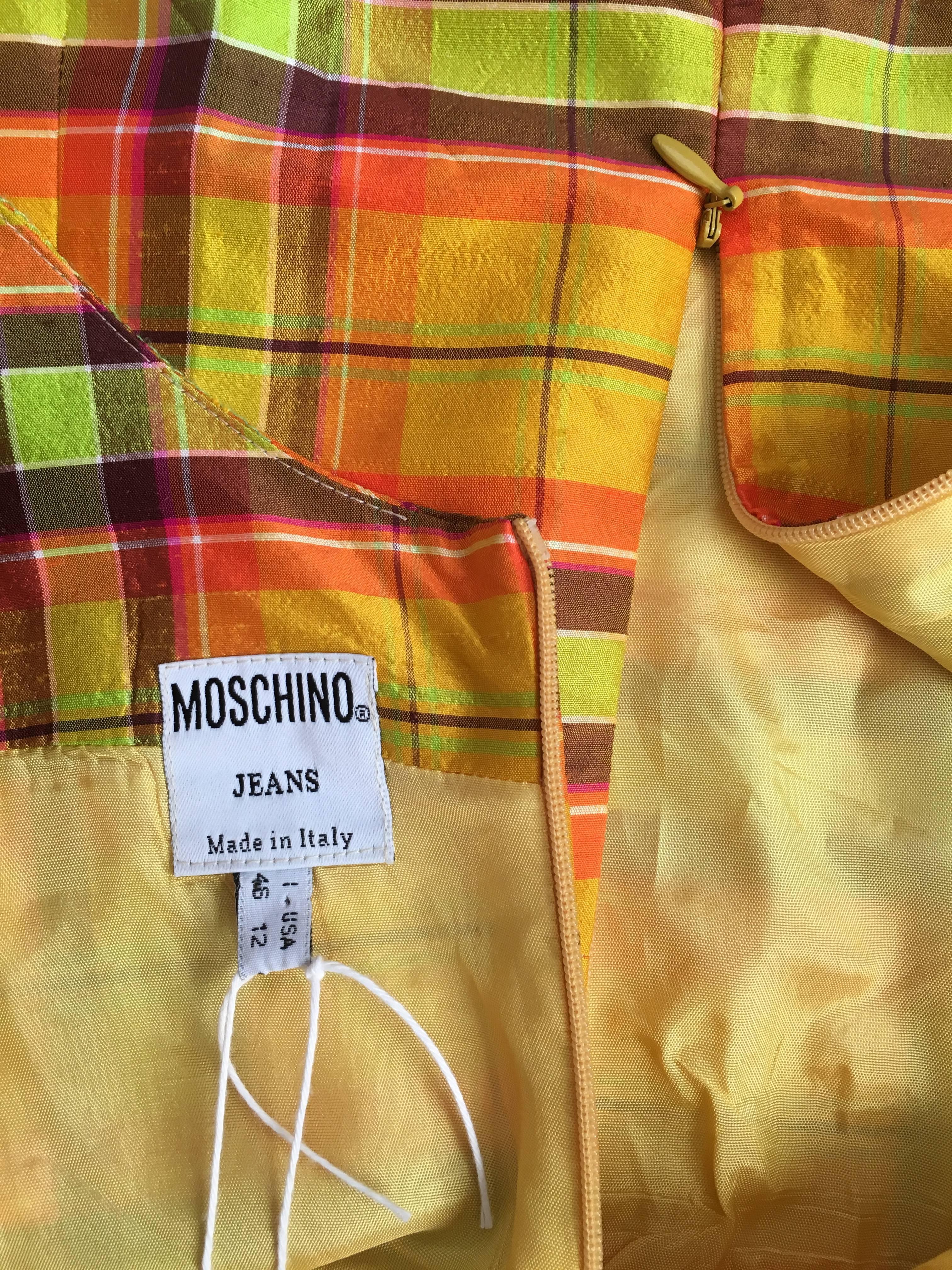 Moschino Silk Plaid Sleeveless Dress Size 10. For Sale 4