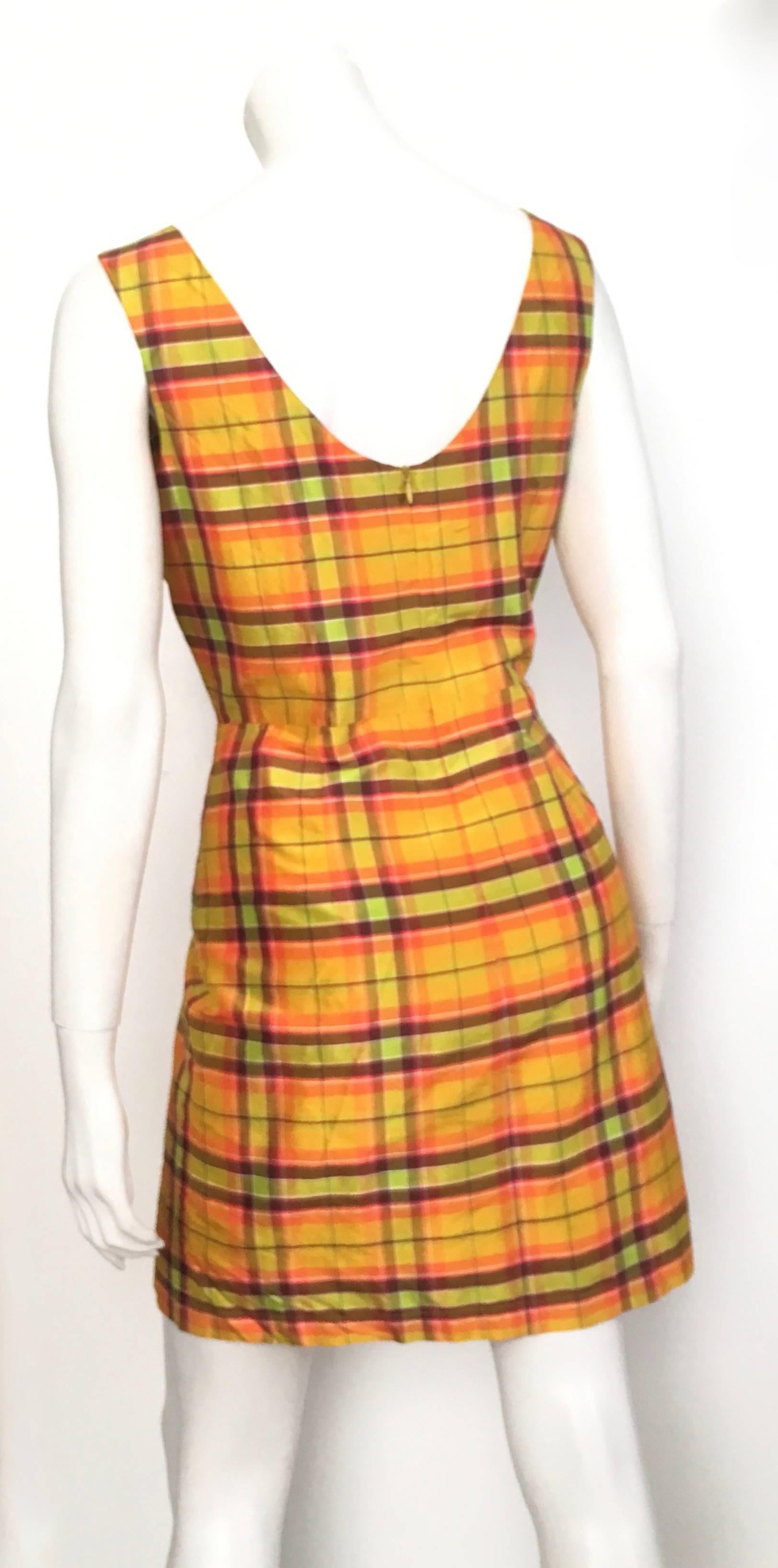 Moschino Silk Plaid Sleeveless Dress Size 10. In Excellent Condition For Sale In Atlanta, GA