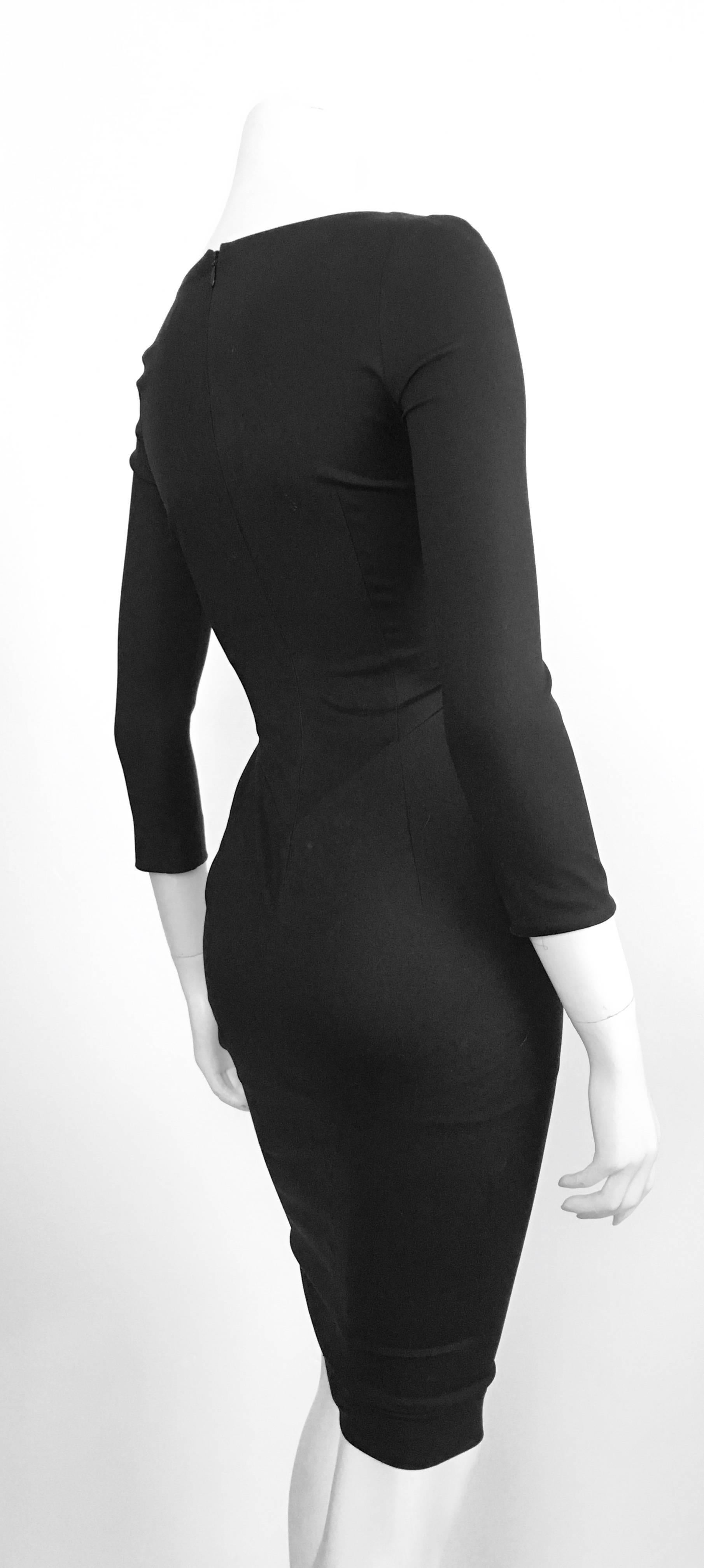 Dsquared2 Black Form-Fitting Dress, Size 2  In Excellent Condition For Sale In Atlanta, GA