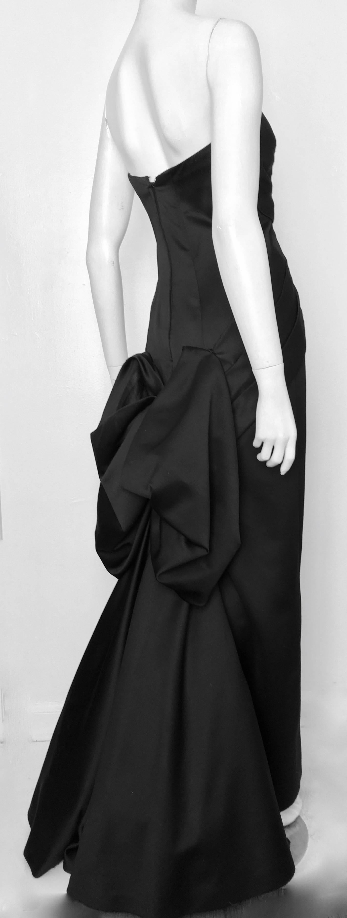 Victor Costa for Bergdorf Goodman Black Strapless Red Carpet Gown Size 4, 1980s For Sale 2