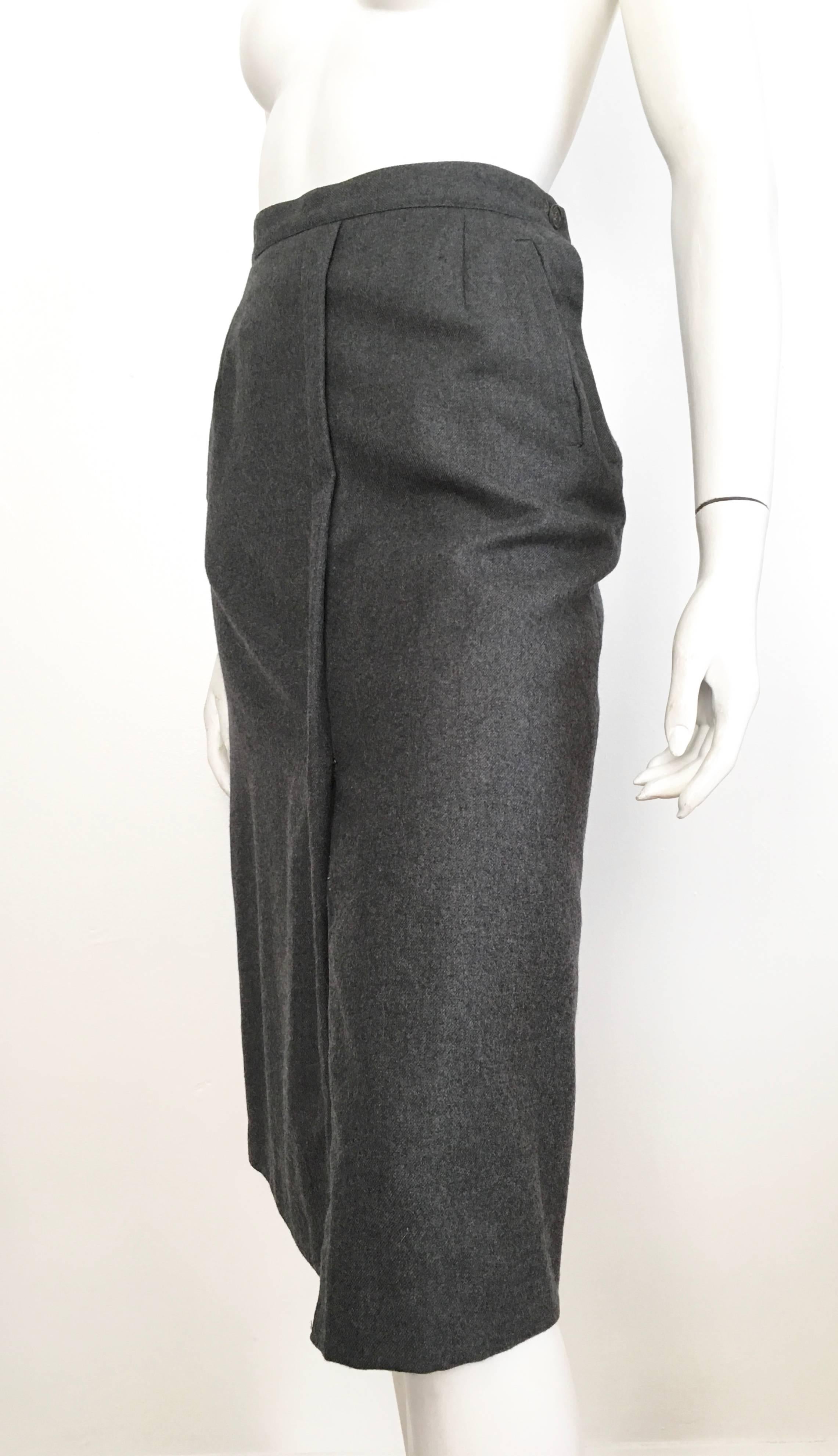 Giorgio Saint' Angelo Grey Wool Straight Skirt with Pockets Size 4.  For Sale 4