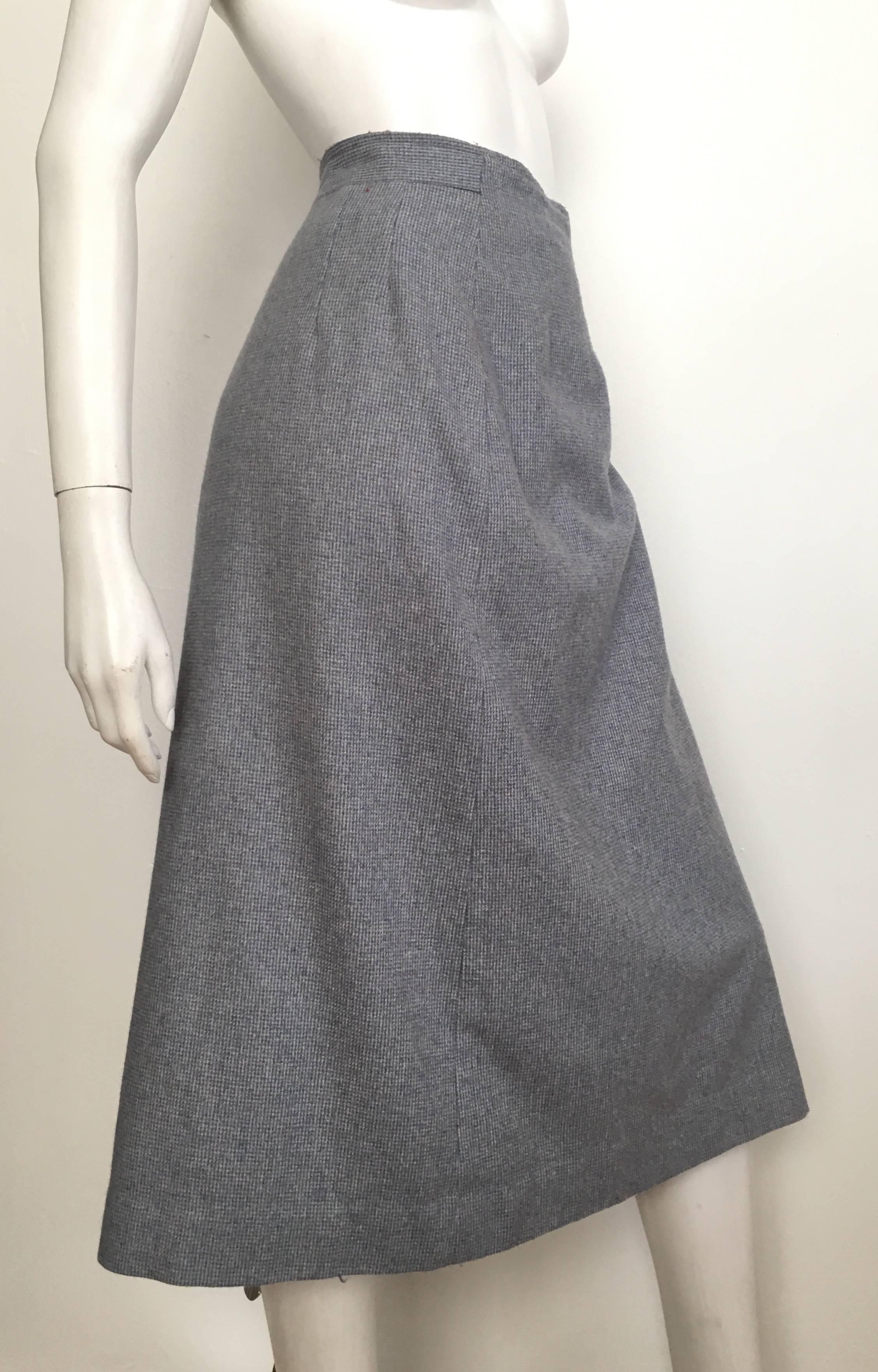 Gray Intuitions by Maurice Antaya Wool Houndstooth Wrap Skirt Size 4.  For Sale