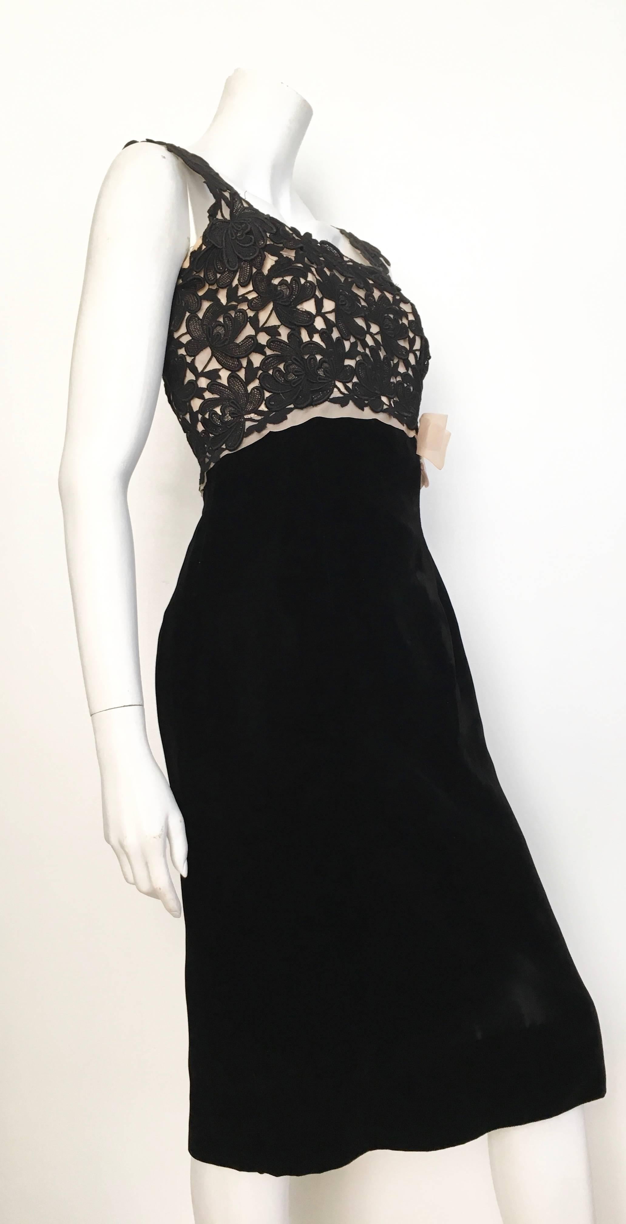 Black Lace & Velvet Evening Cocktail Dress Size 4 . Custom Piece. In Excellent Condition For Sale In Atlanta, GA