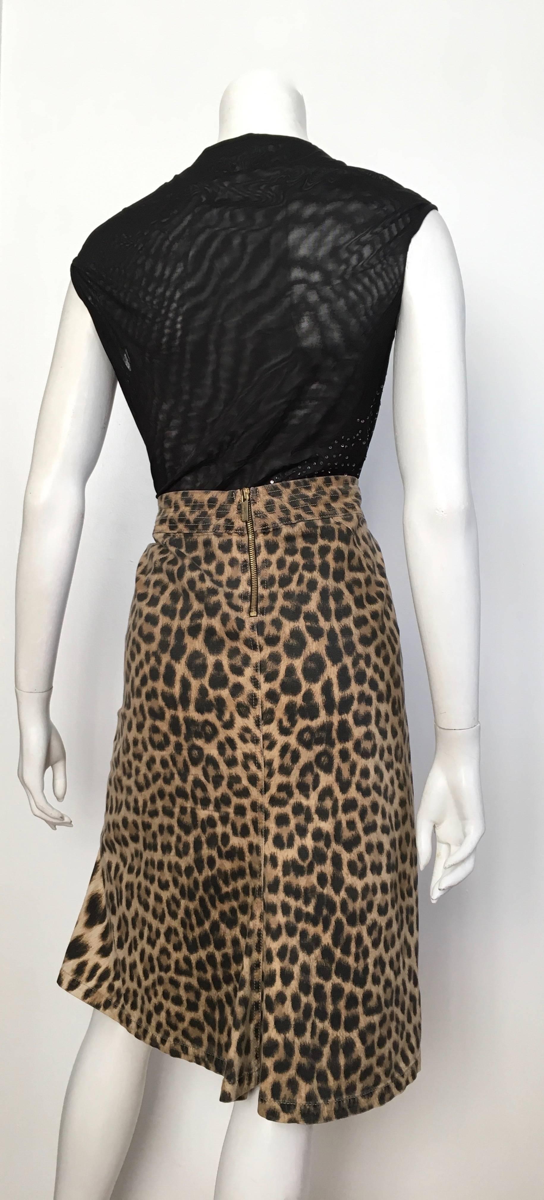 Women's or Men's Roberto Cavalli Cotton Leopard Print Skirt Size 10. For Sale