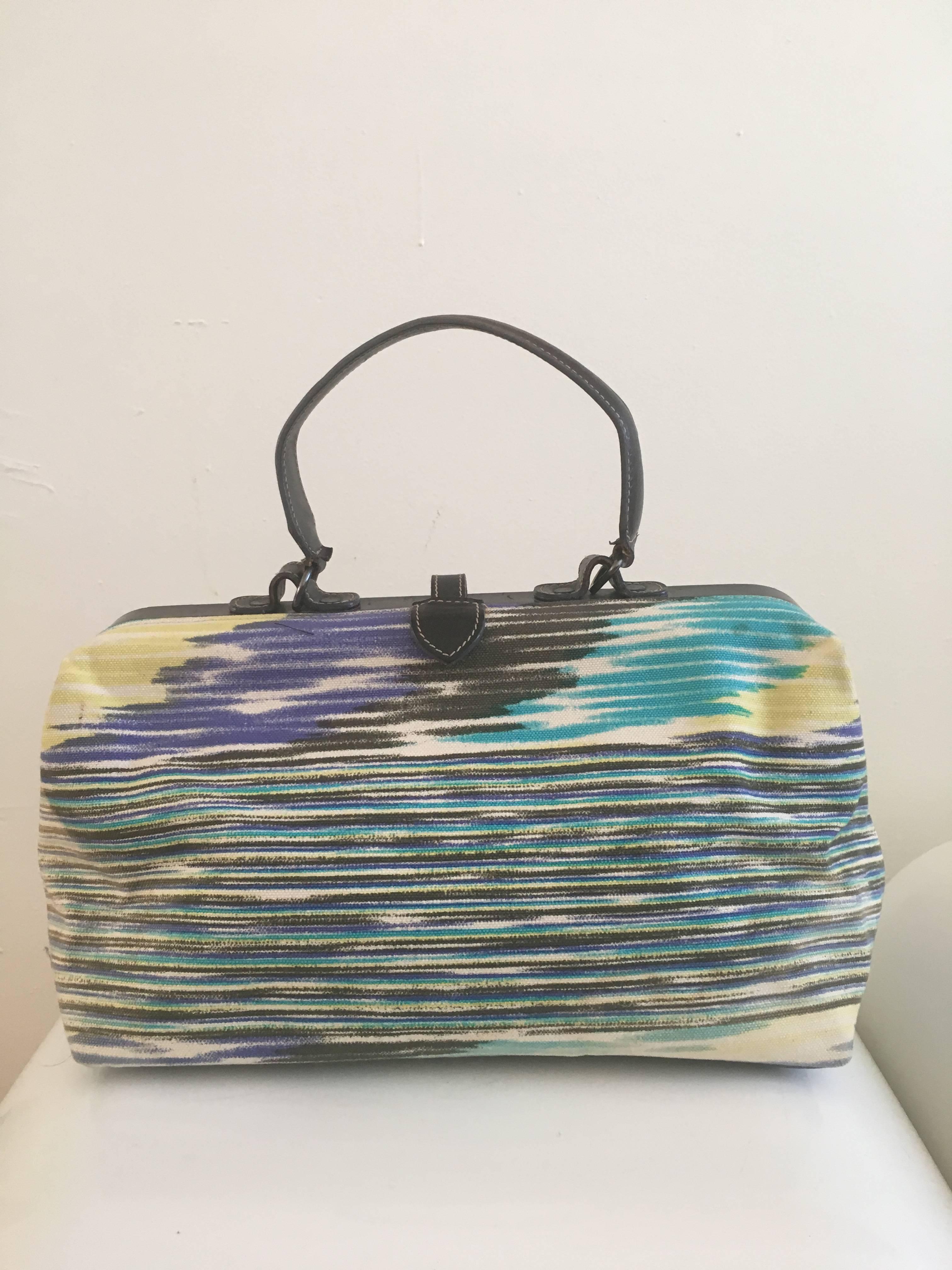 Missoni Canvas Doctor Handbag with Leather Trim. For Sale 2