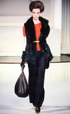 Oscar de la Renta Nubby Flannel Wool Pants Size 6. Made in Italy.