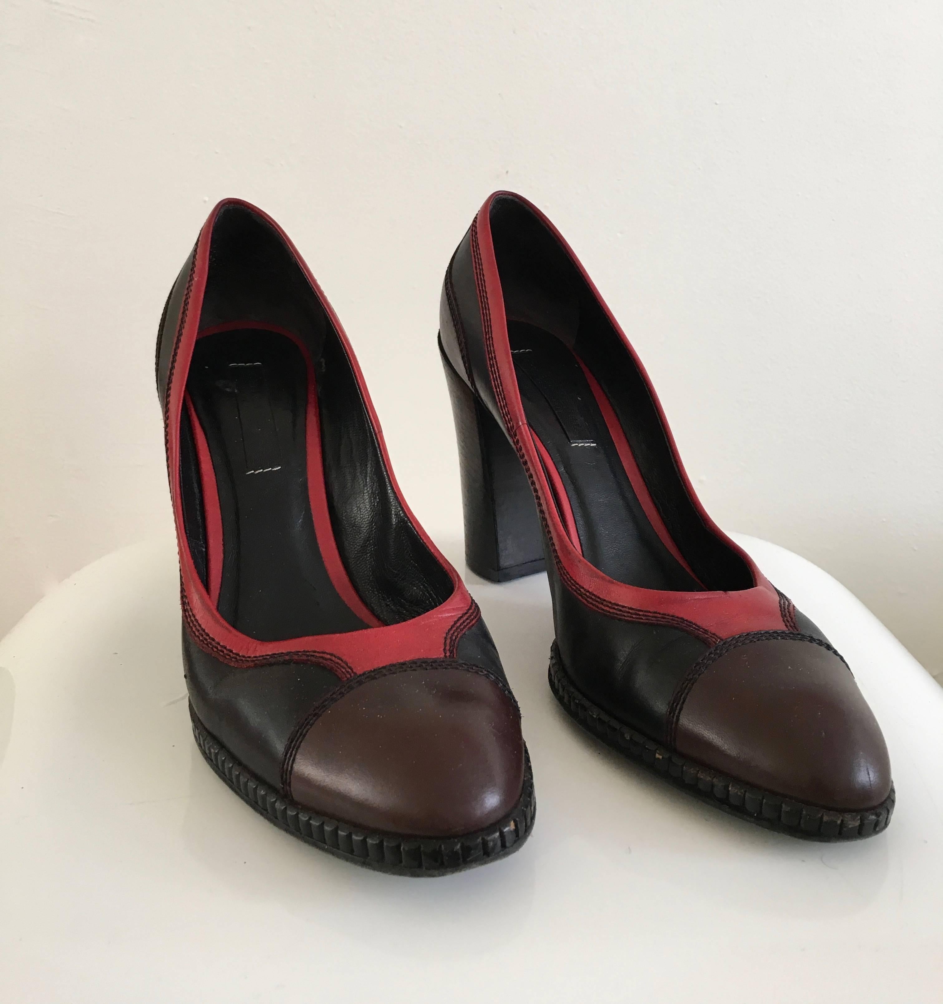 Bottega Veneta chunky high heel 3 tone leather (brown, black & red) shoe is a size 38. Made in Italy. 
Measurements are:
10