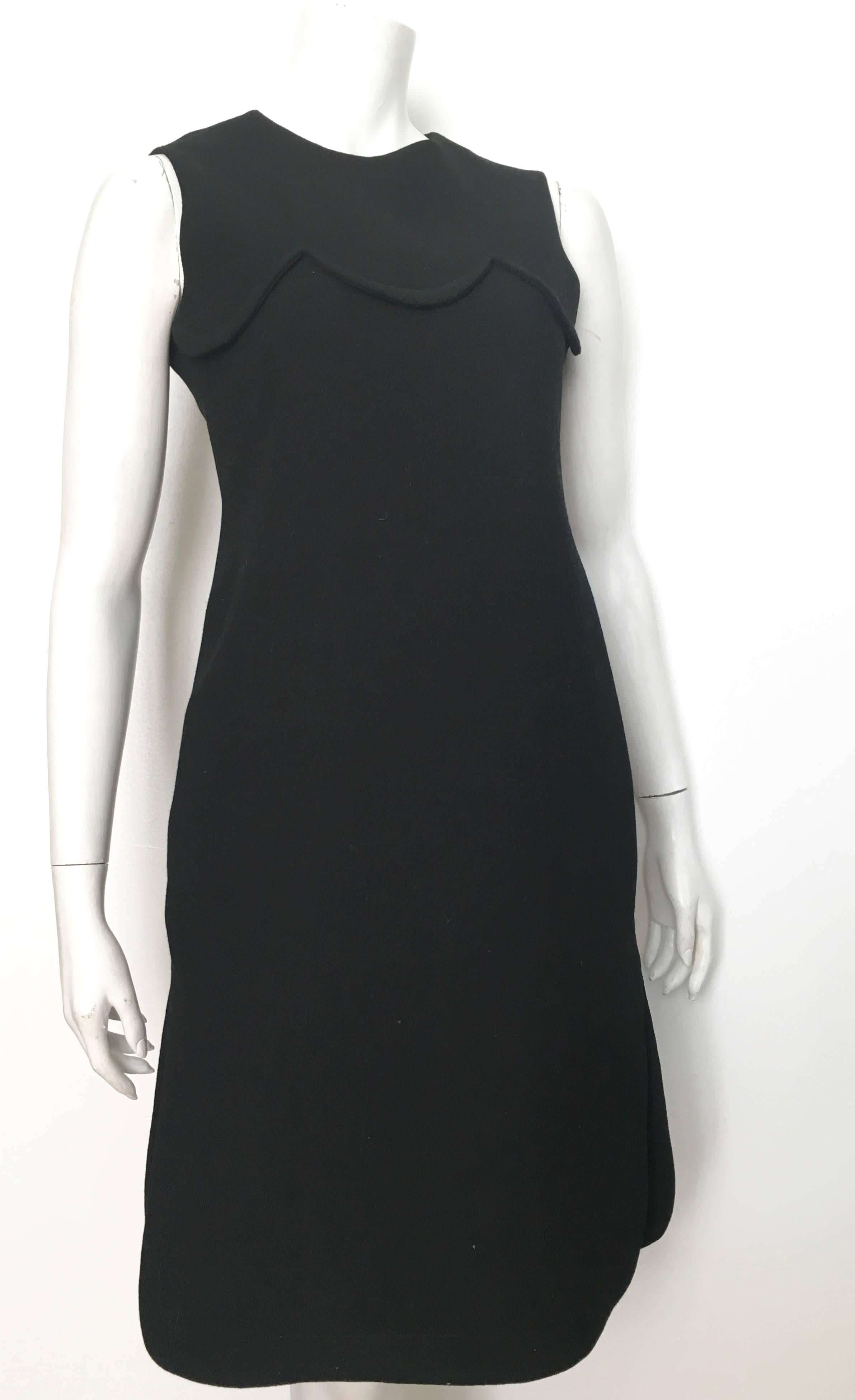 Pierre Cardin for Saks Fifth Avenue 1971 Black Wool Sleeveless Dress Size 6. In Excellent Condition In Atlanta, GA