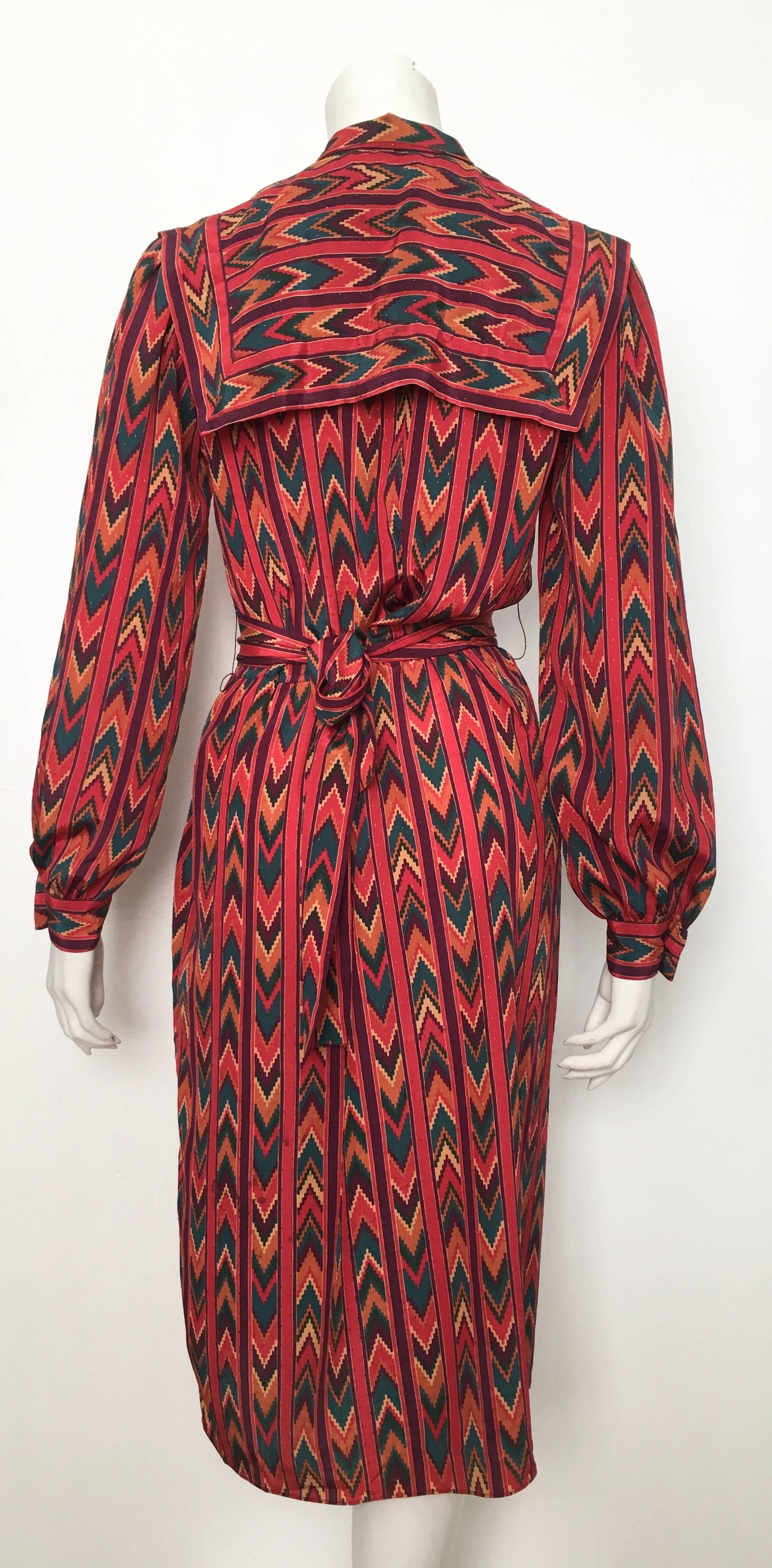 Molly Parnis 1980s Native American Print Dress Size 10. In Excellent Condition For Sale In Atlanta, GA