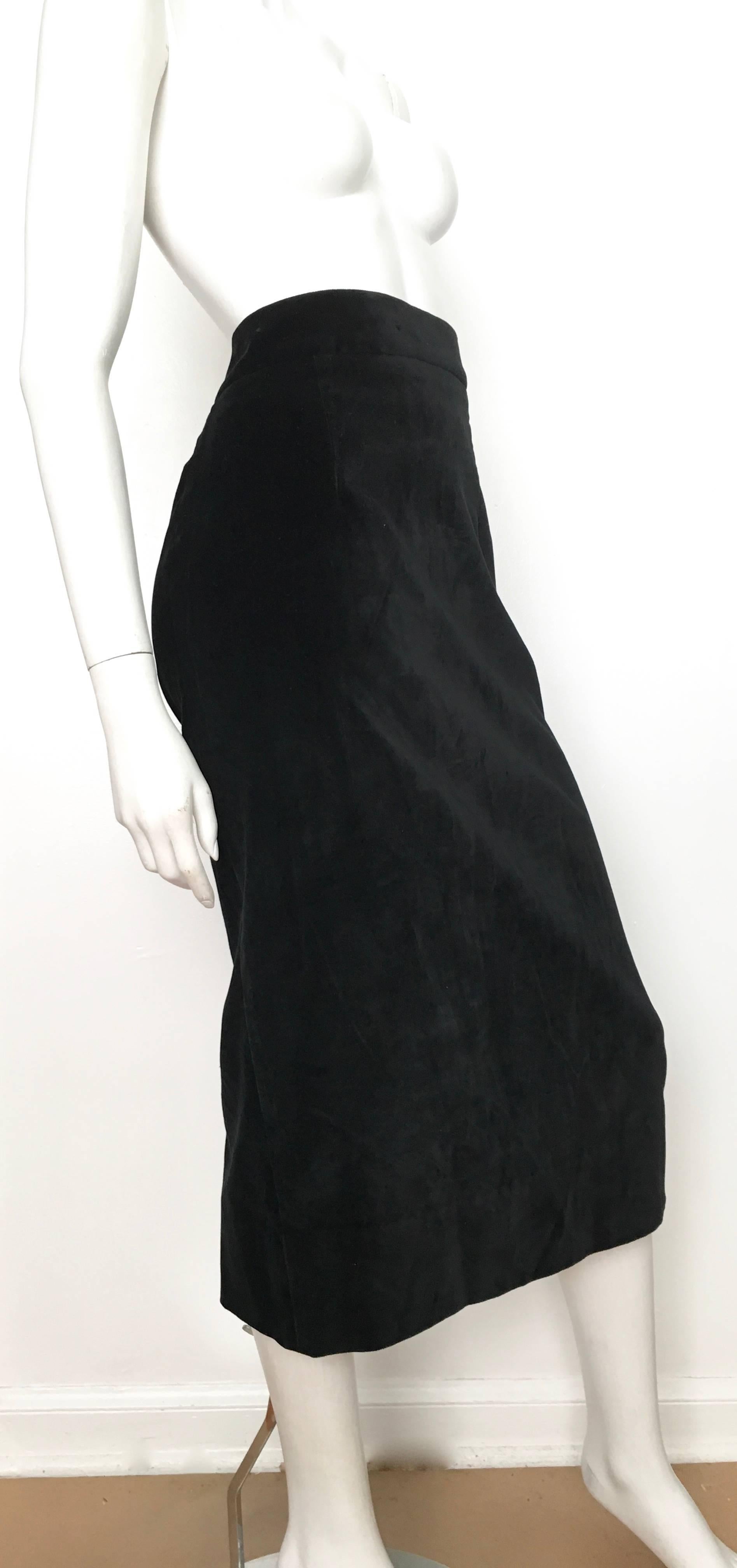 Moschino Black Velvet Long Straight Skirt Size 10 / 12.  For Sale 9