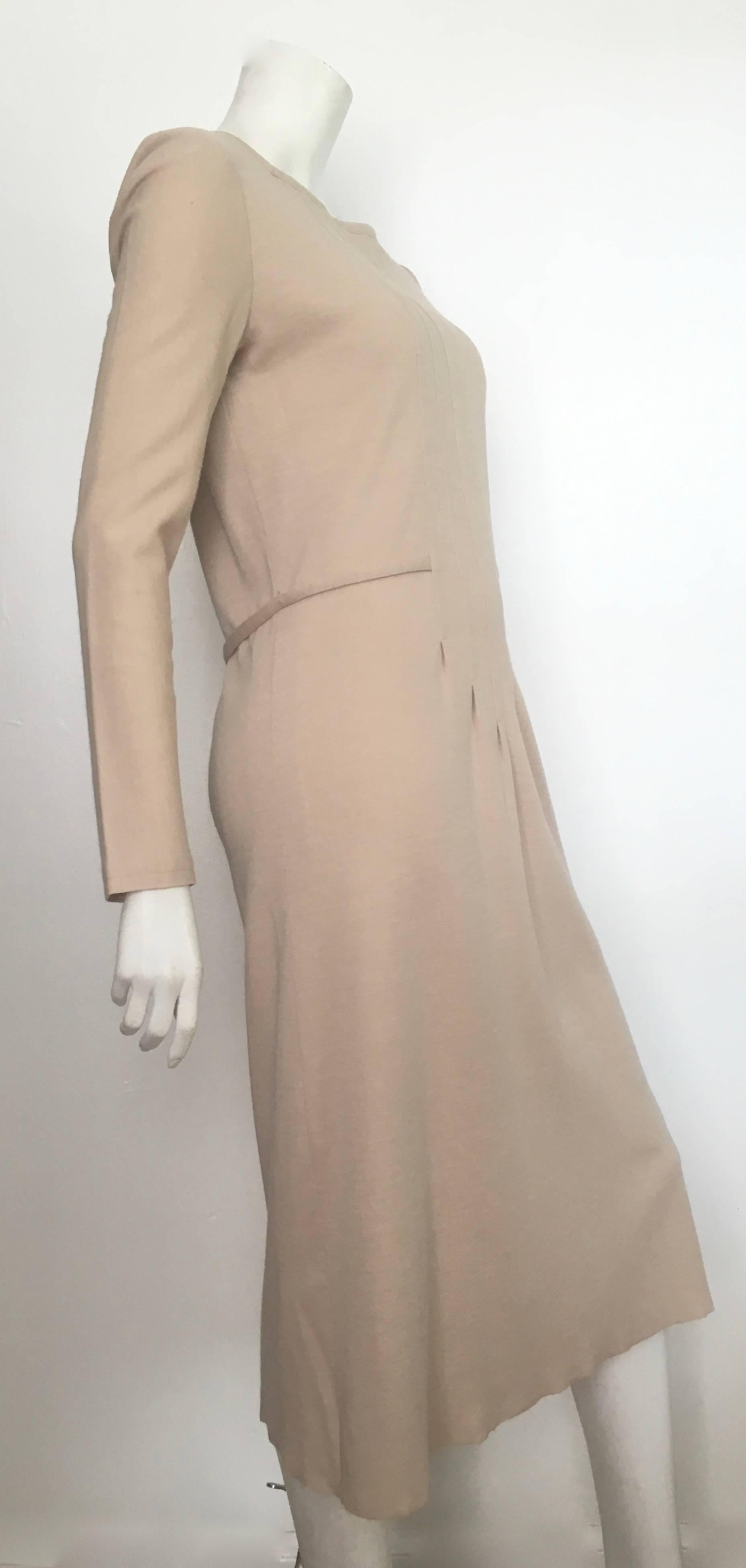 Geoffrey Beene Boutique 1970s Wool Knit Tan Long Sleeve Dress Size 8. For Sale 2