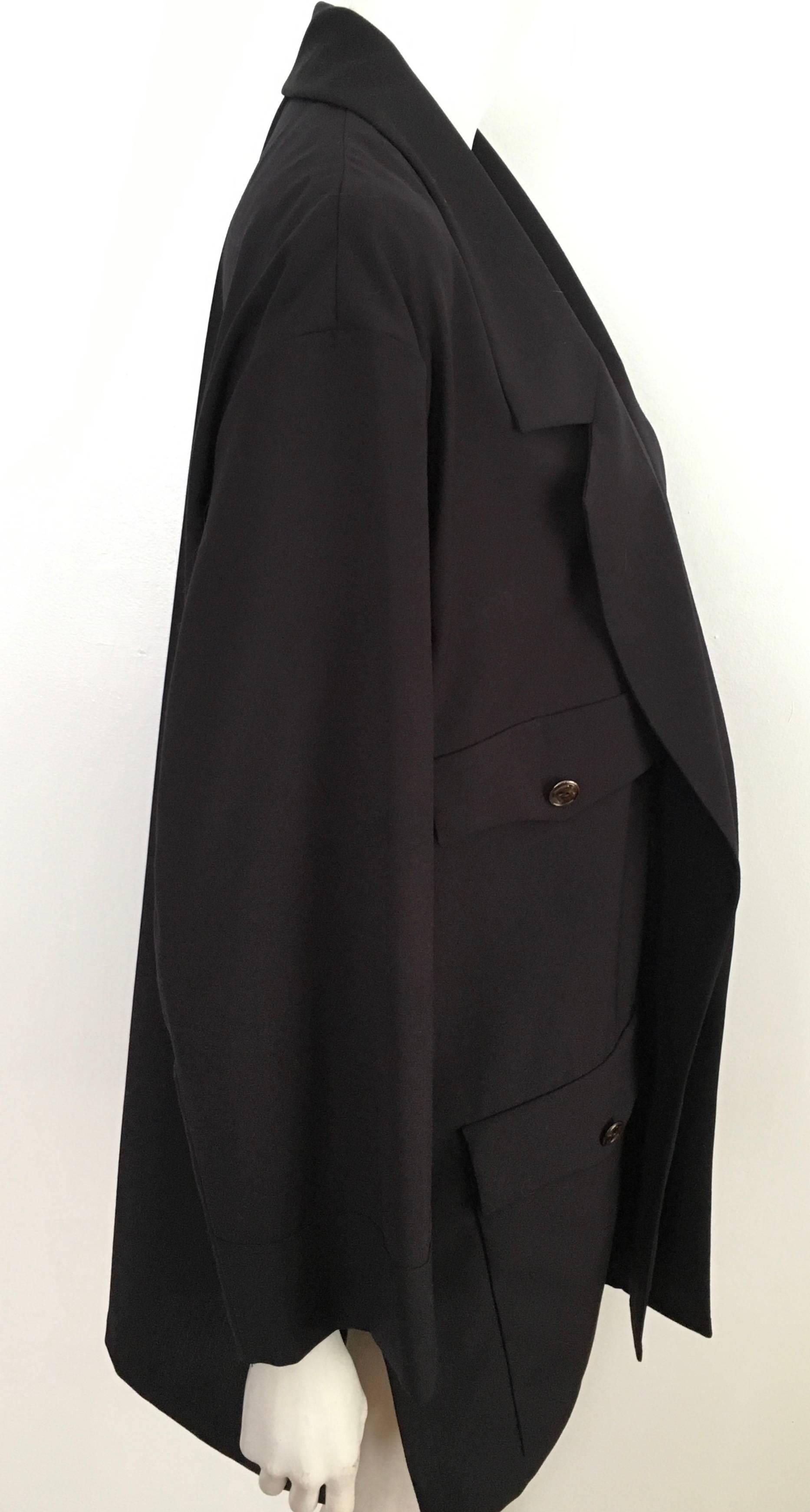 Karl Lagerfeld 1990s Navy Wool Smock Jacket Size 10.  In Excellent Condition For Sale In Atlanta, GA