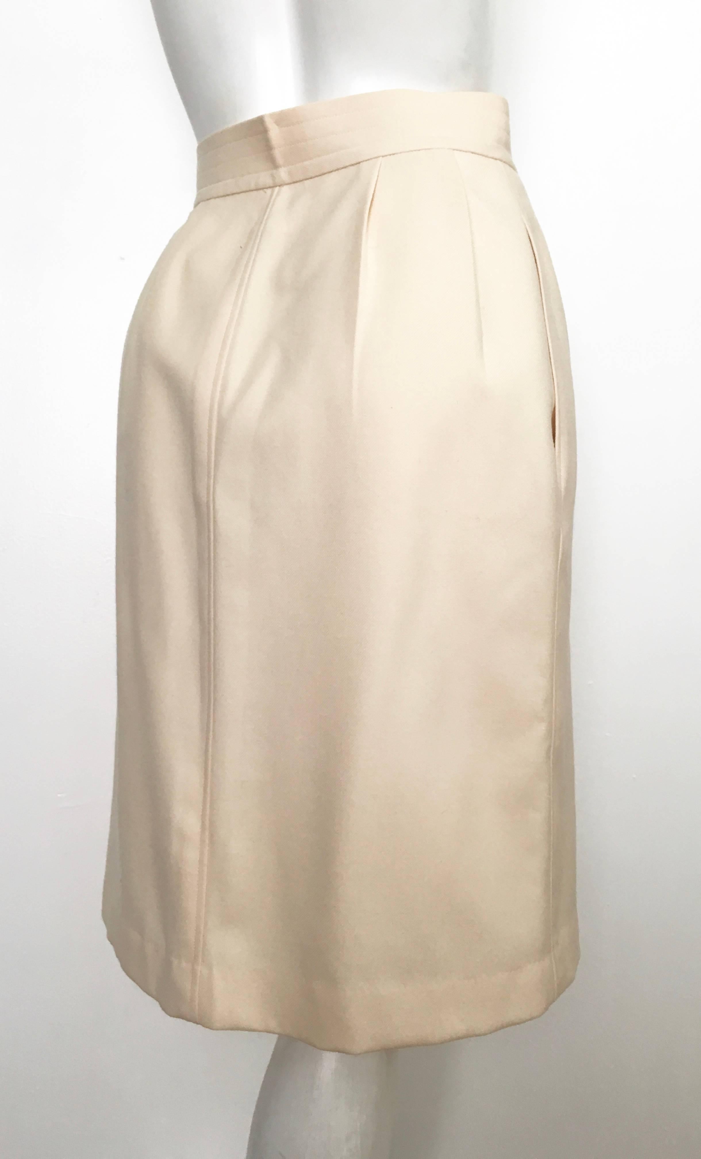 Saint Laurent Rive Gauche Wool Cream Pencil Skirt with Pockets, 1980s  In Excellent Condition For Sale In Atlanta, GA