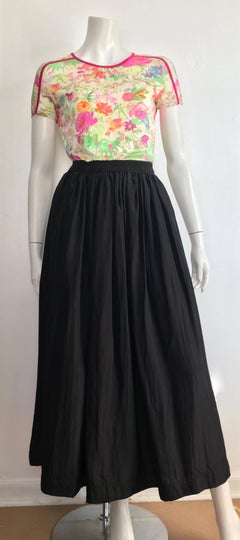 Gene Ewing Long Silk Black Skirt with Pockets Size Small.
