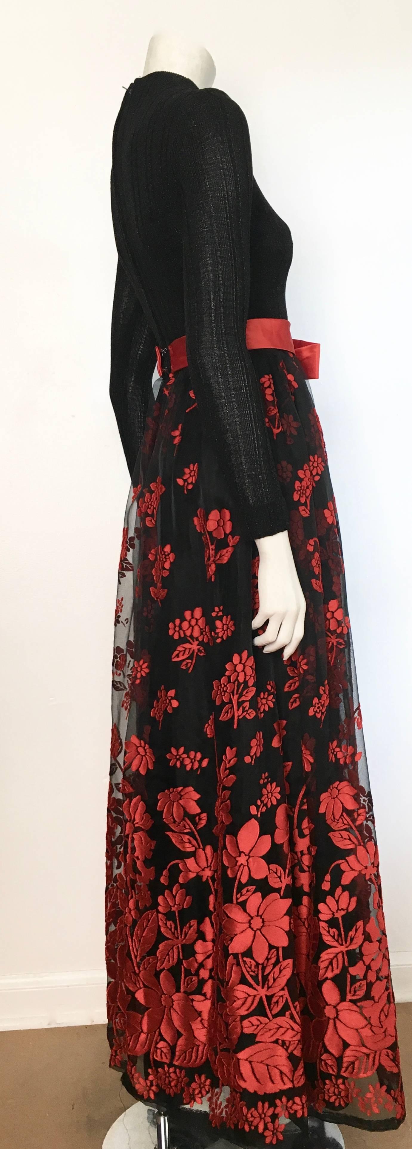 Huey Waltzer 1970s Black Long Sleeve Maxi Evening Dress Size 4. In Excellent Condition For Sale In Atlanta, GA