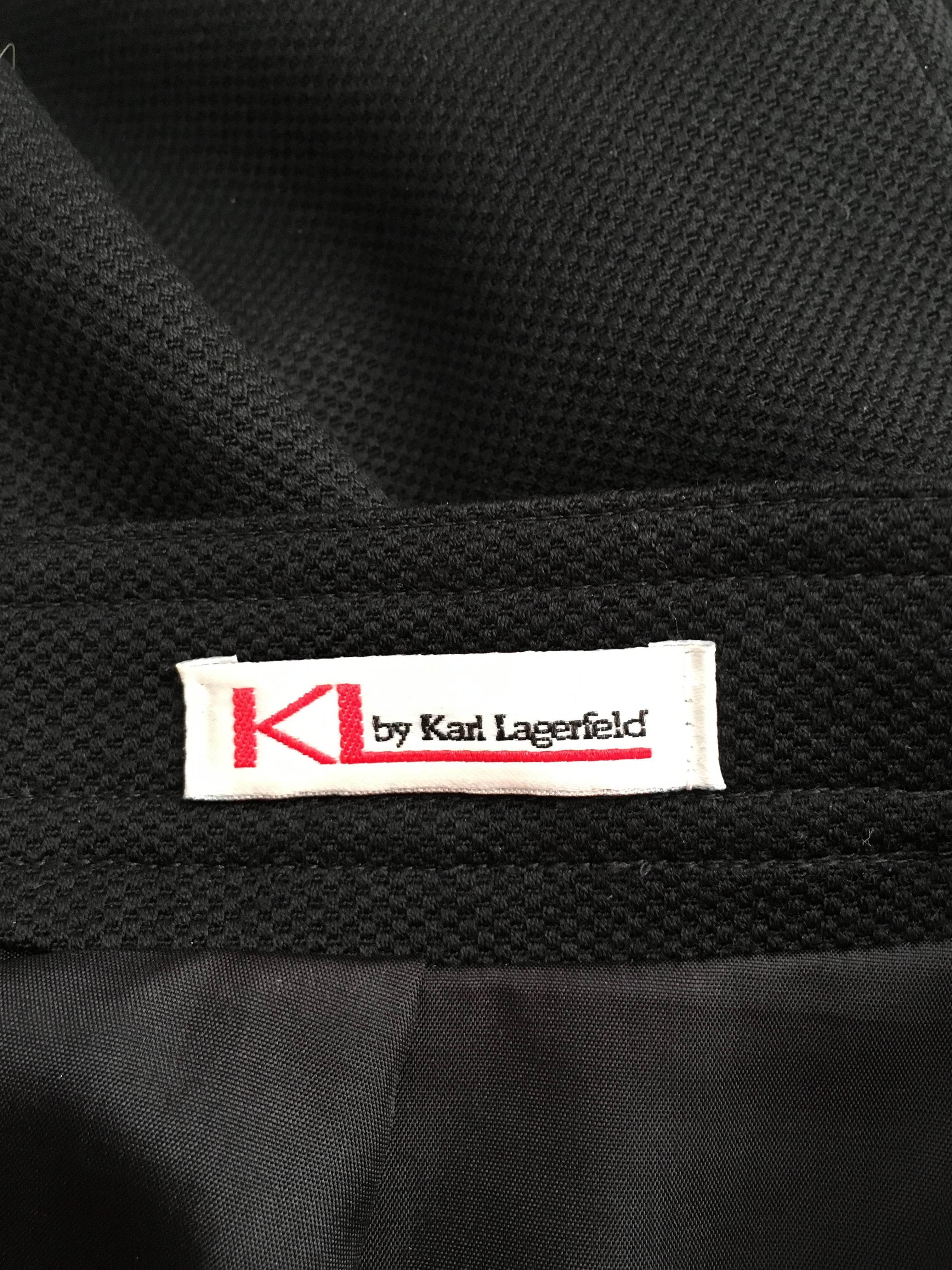 Karl Lagerfeld 1990s Black Wool Pencil Skirt Size 6. For Sale 8