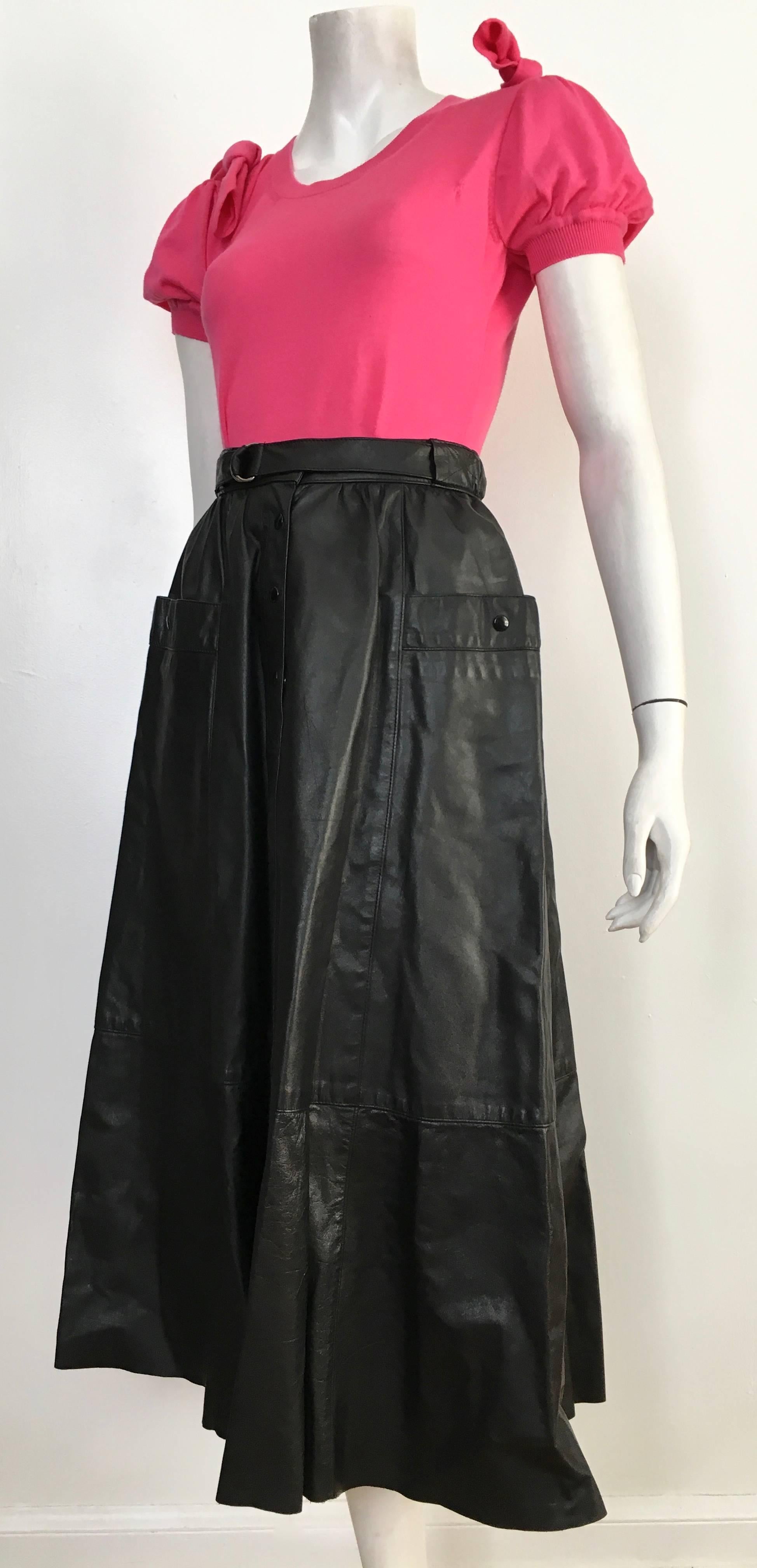 Saks Fifth Avenue 1980s Black Leather A Line Skirt with Pockets Size 4.  For Sale 12
