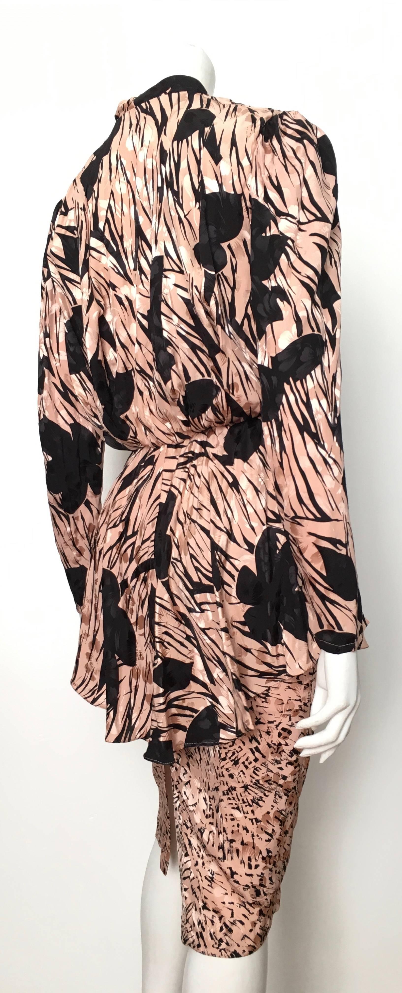 Saint Romei for Neiman Marcus 1980s Silk Dress Size 6.  In Excellent Condition For Sale In Atlanta, GA