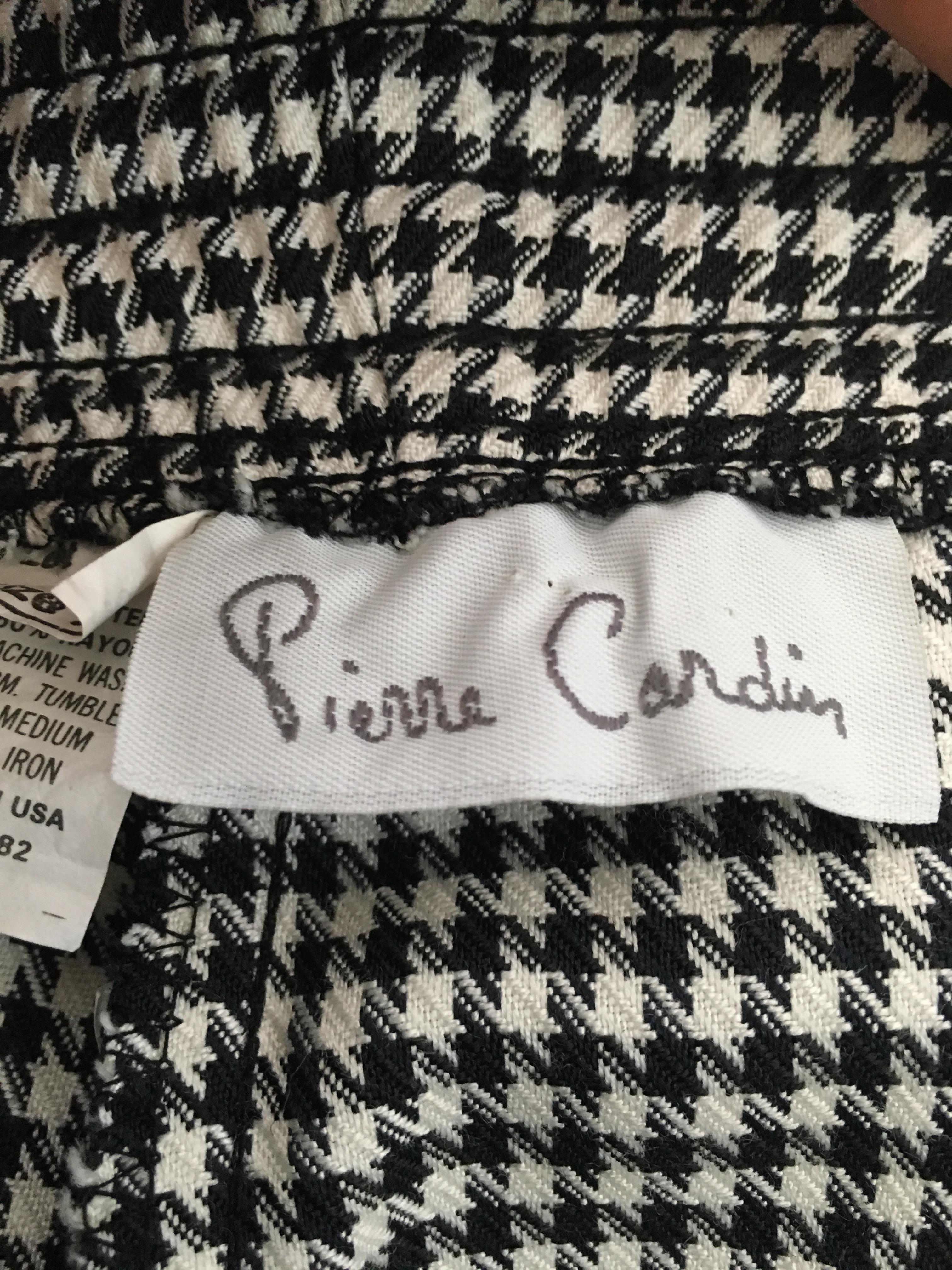 Pierre Cardin 1980s Houndstooth Pleated Pants with Pockets Size 8 / 10.  For Sale 9