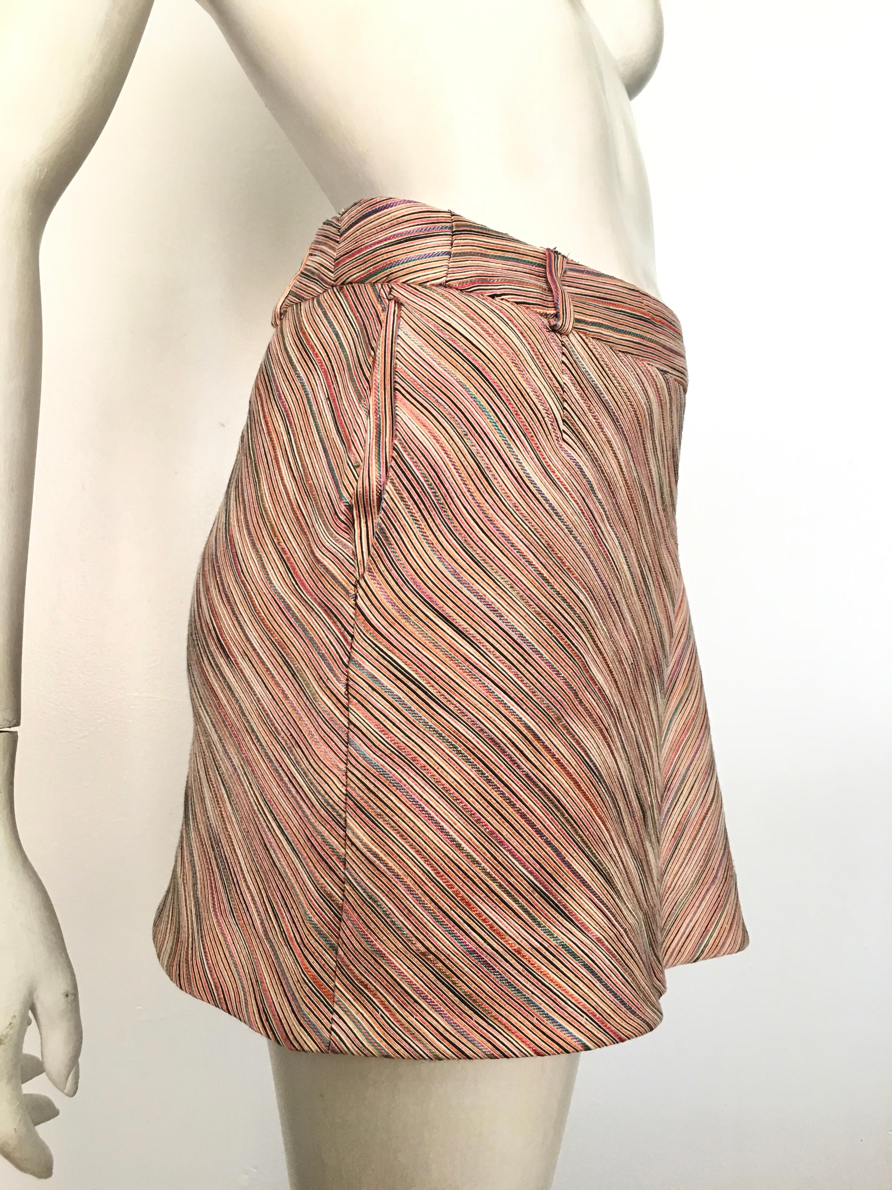 Missoni M mini skirt with pockets is a size 6.  The waist is 30