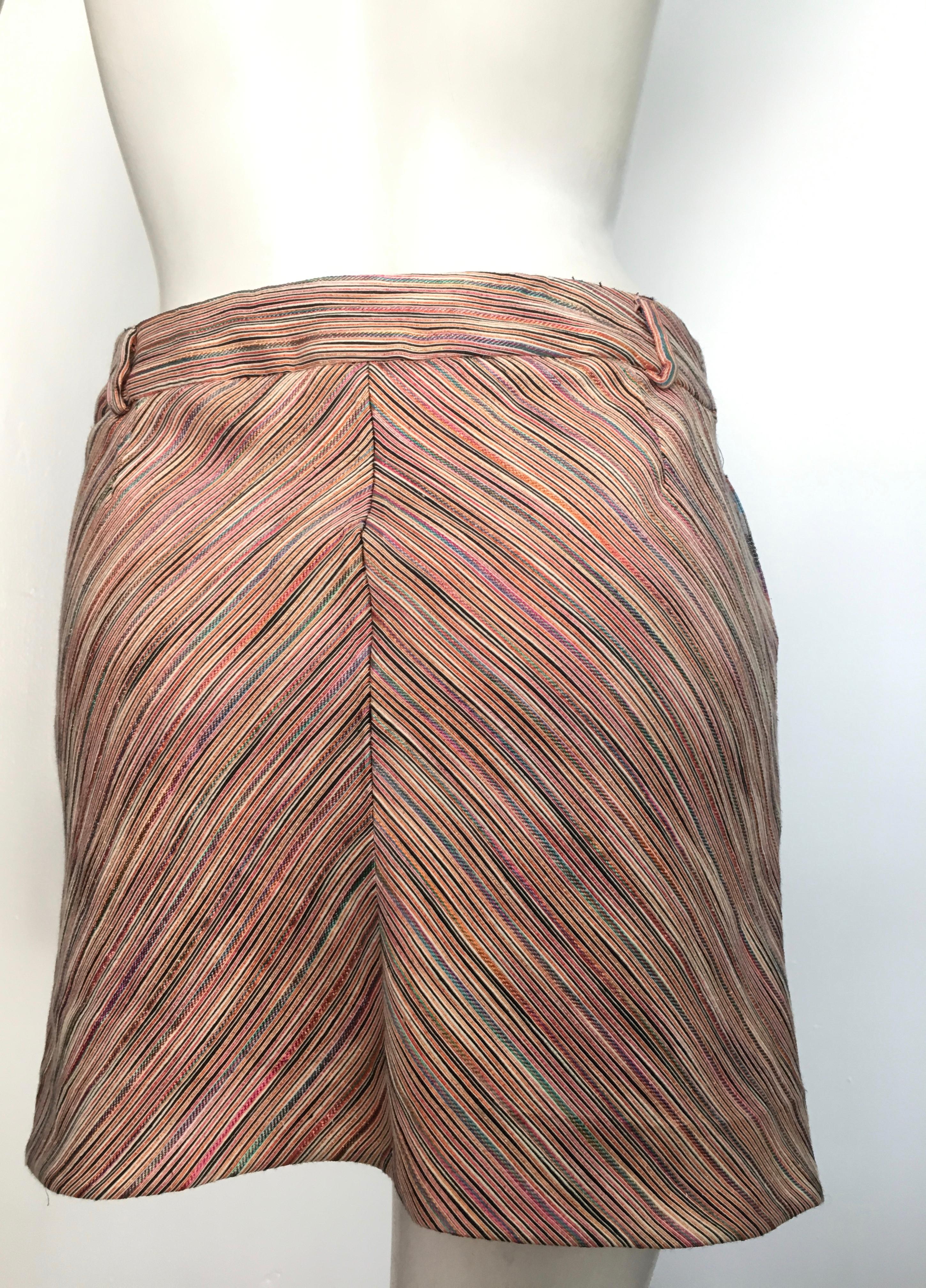 Missoni Mini Skirt with Pockets Size 6. In Excellent Condition For Sale In Atlanta, GA