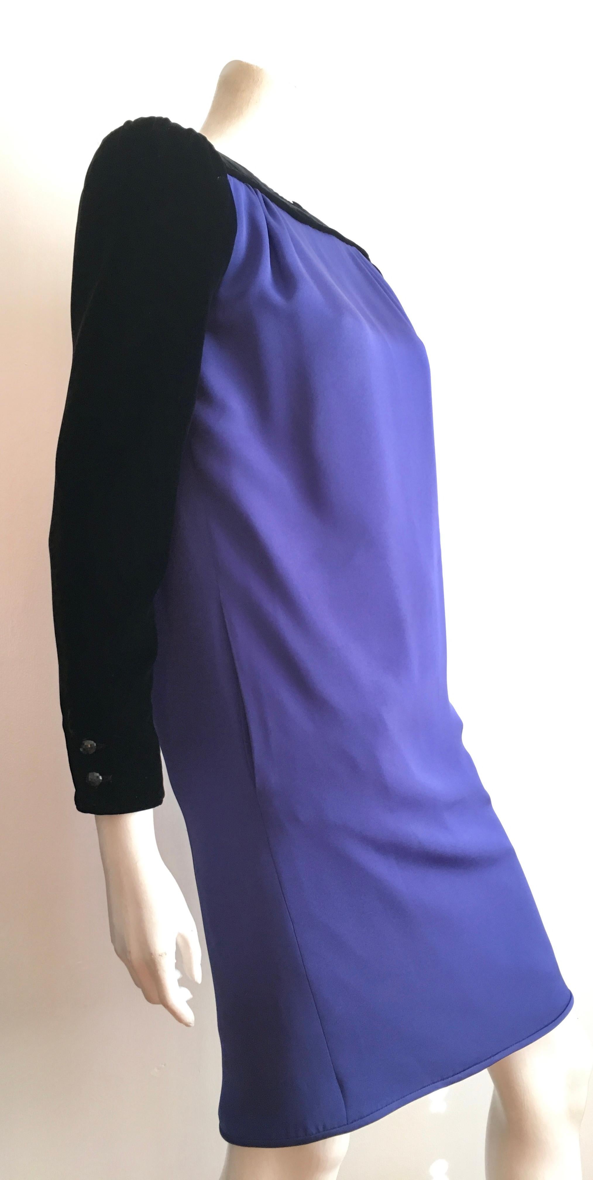 Women's or Men's Valentino 1980s Silk & Black Velvet Dress with Pockets Size 4.  For Sale