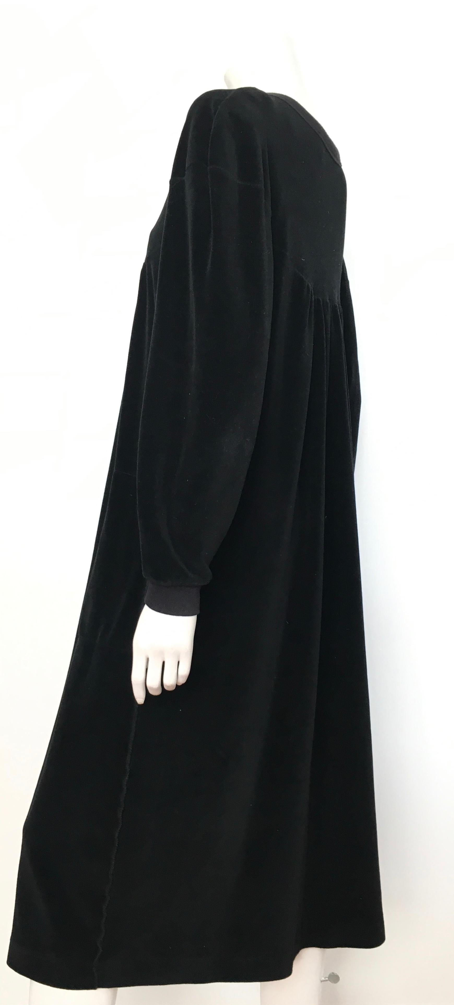Sonia Rykiel 1980s Black Velour Dress with Pockets & Cardigan Size Large. For Sale 6