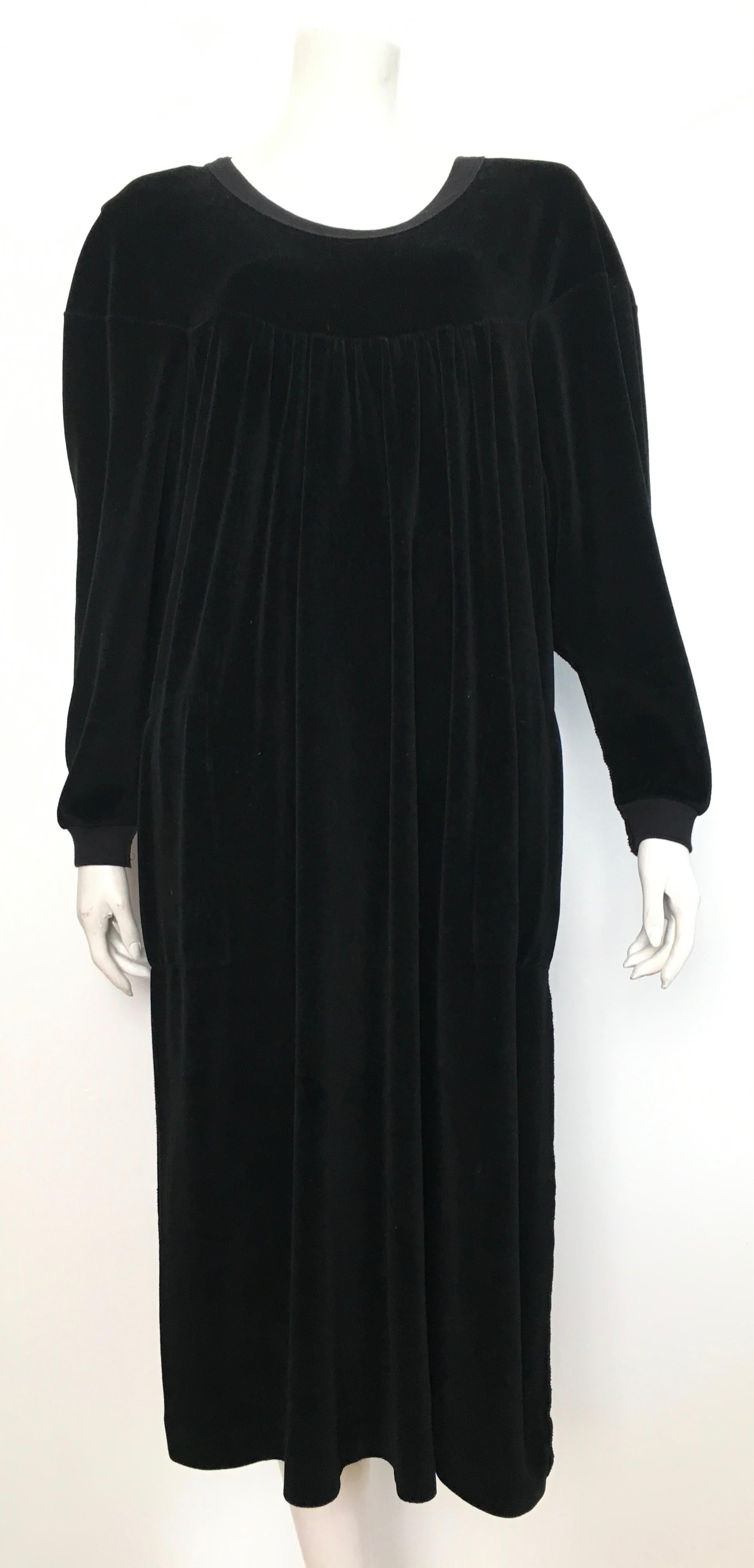 Sonia Rykiel 1980s Black Velour Dress with Pockets & Cardigan Size Large. For Sale 8