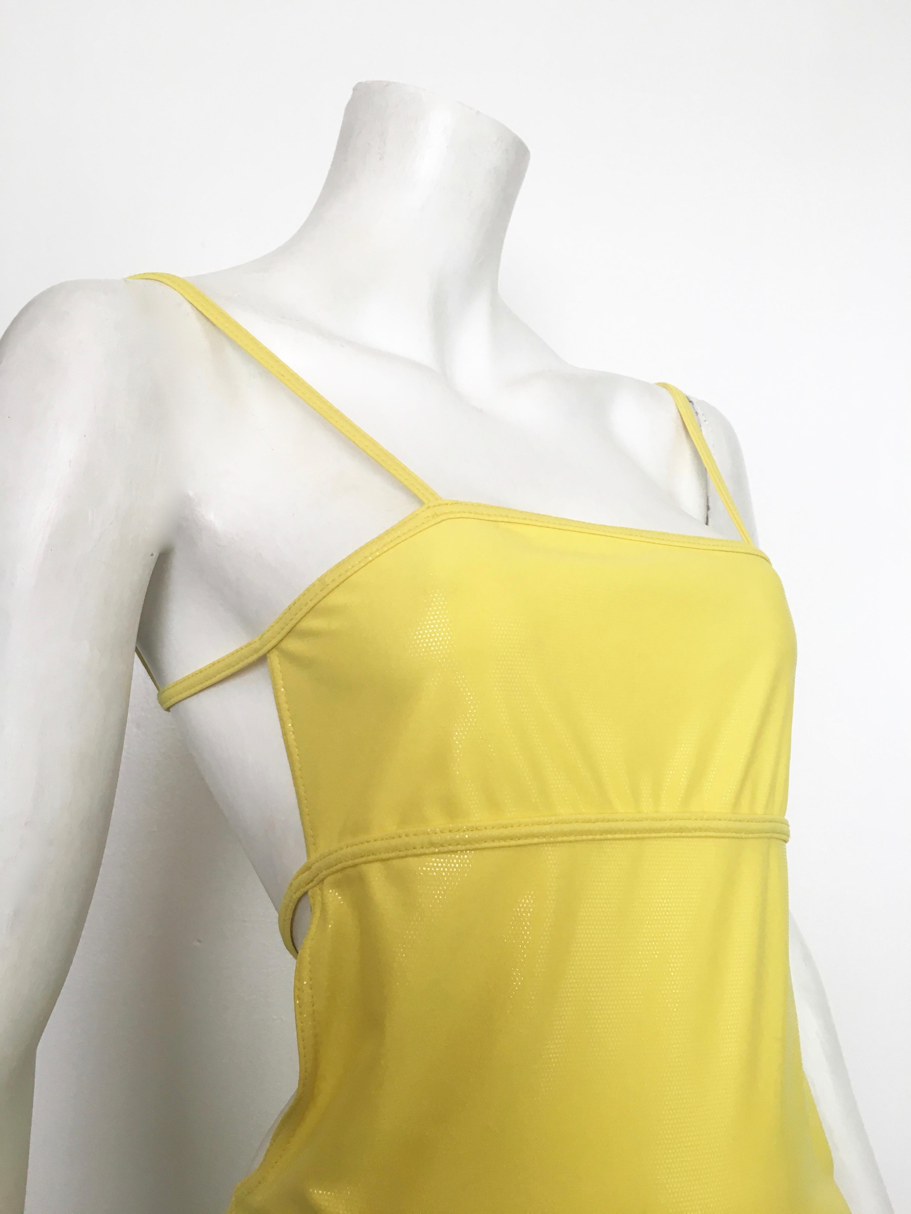Herve Leger Yellow Swimsuit Size 8. In Good Condition For Sale In Atlanta, GA
