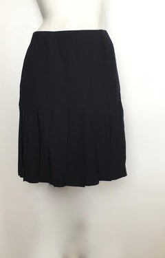 Pierre Balmain 1980s Navy Wool Pleated Skirt with Pockets Size 8 / 10.