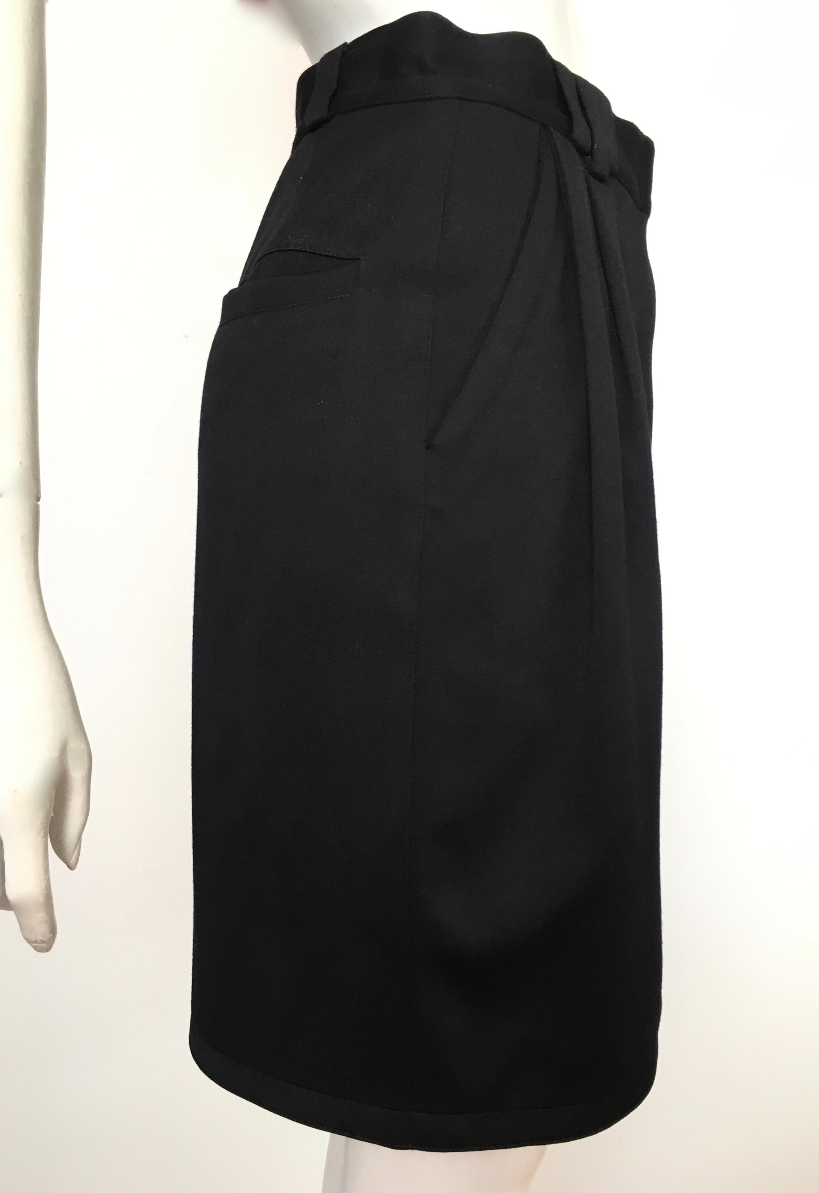 Women's or Men's Gianni Versace 1980s Black Wool Skirt with Pockets Size 4.  For Sale