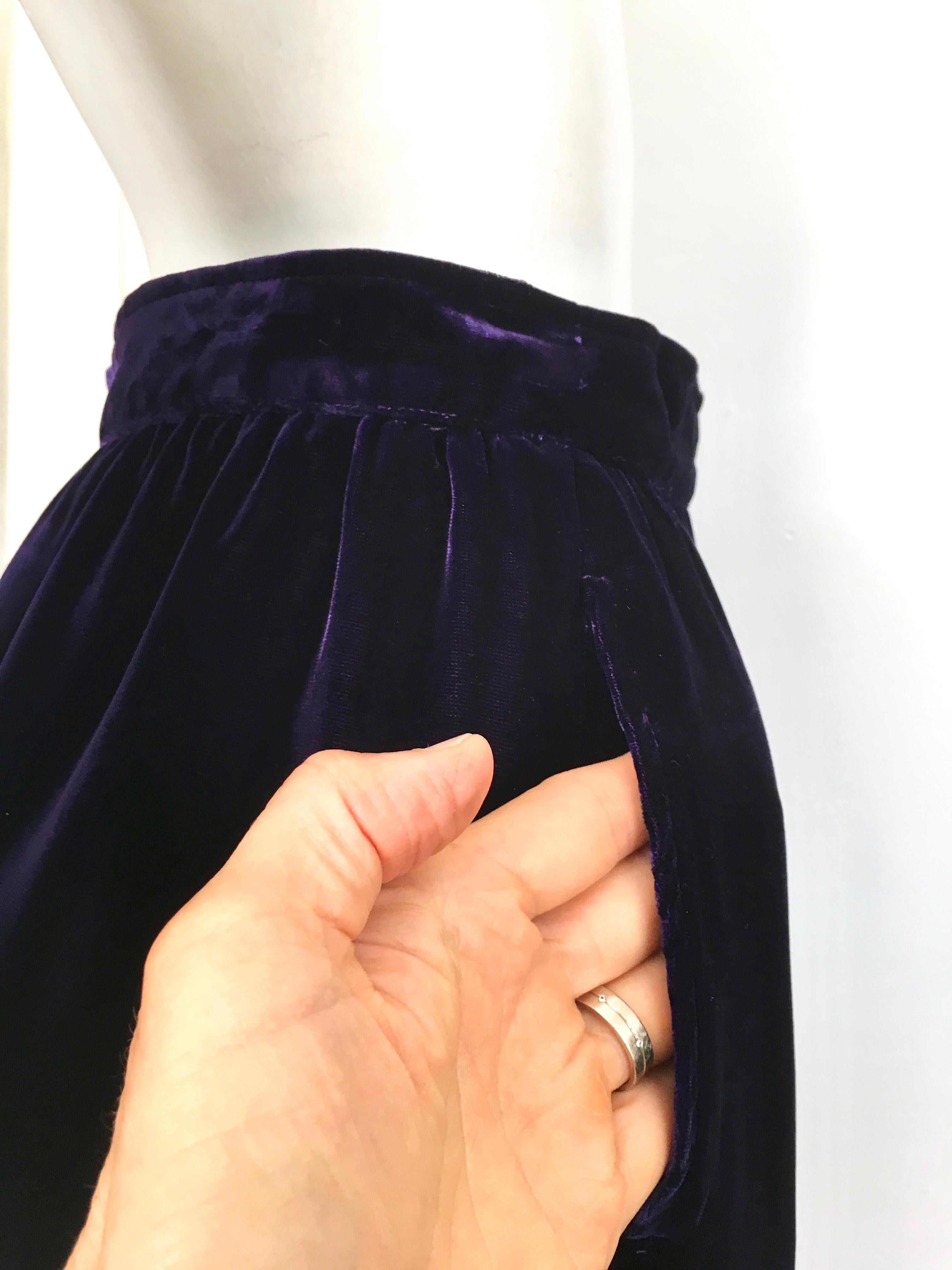 Ungaro Parallele Paris Long Purple Velvet Skirt with Pockets, 1980s  In Excellent Condition For Sale In Atlanta, GA