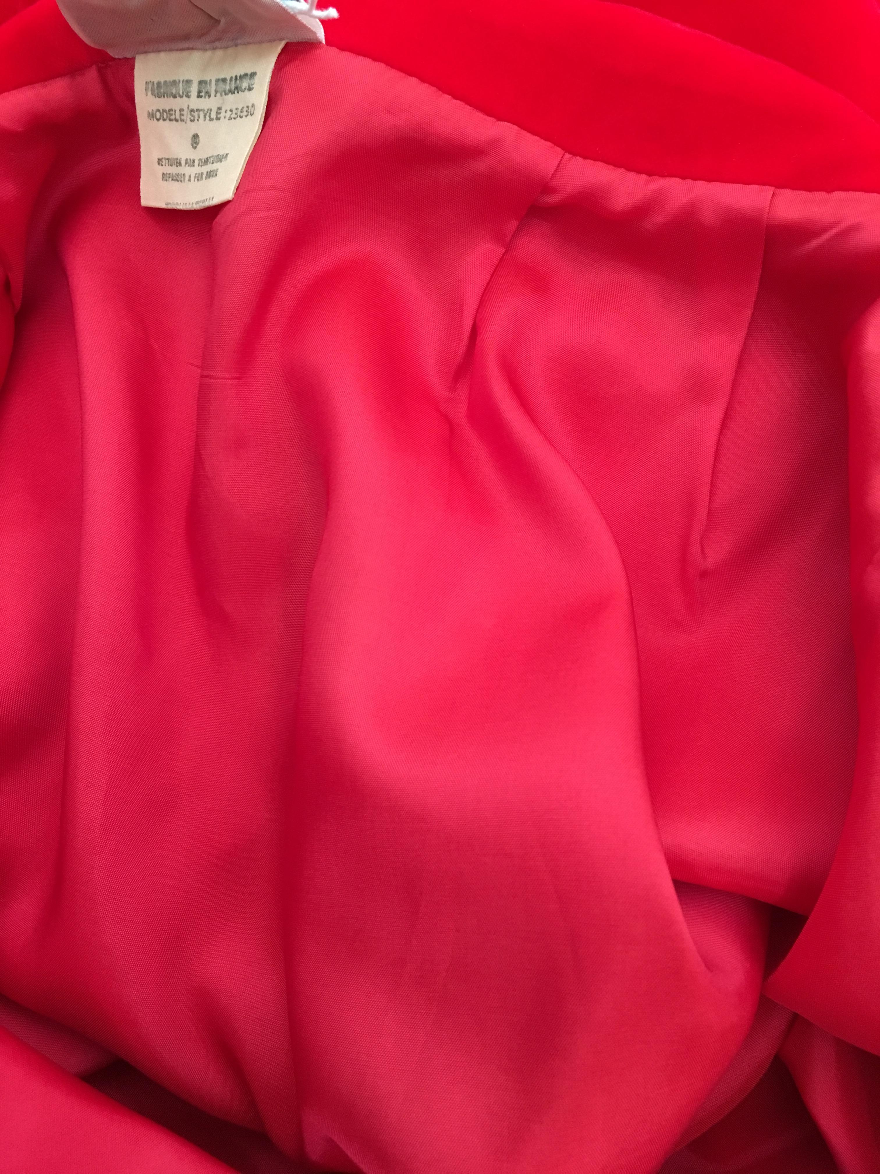 Courreges Paris 1980s Red Cotton Velvet Skirt Size 8 / 10.  For Sale 10