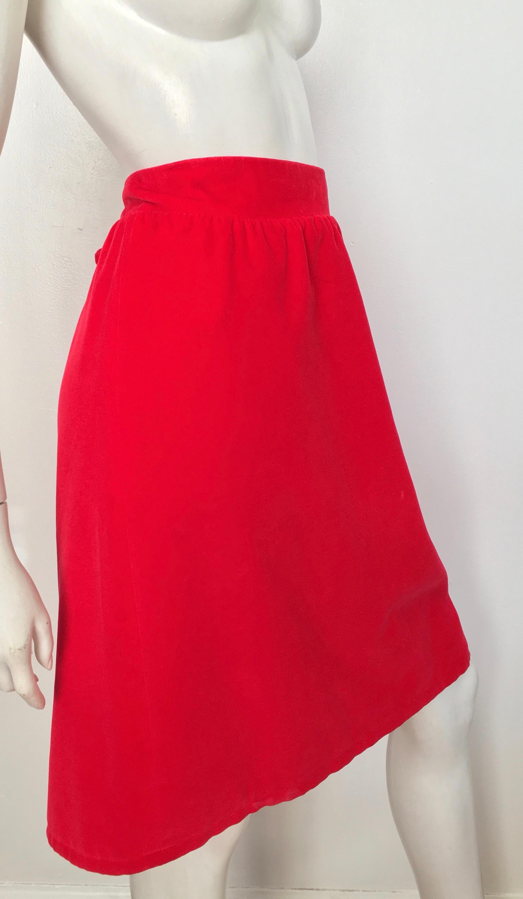 Courreges Paris 1980s Red Cotton Velvet Skirt Size 8 / 10.  In Excellent Condition For Sale In Atlanta, GA