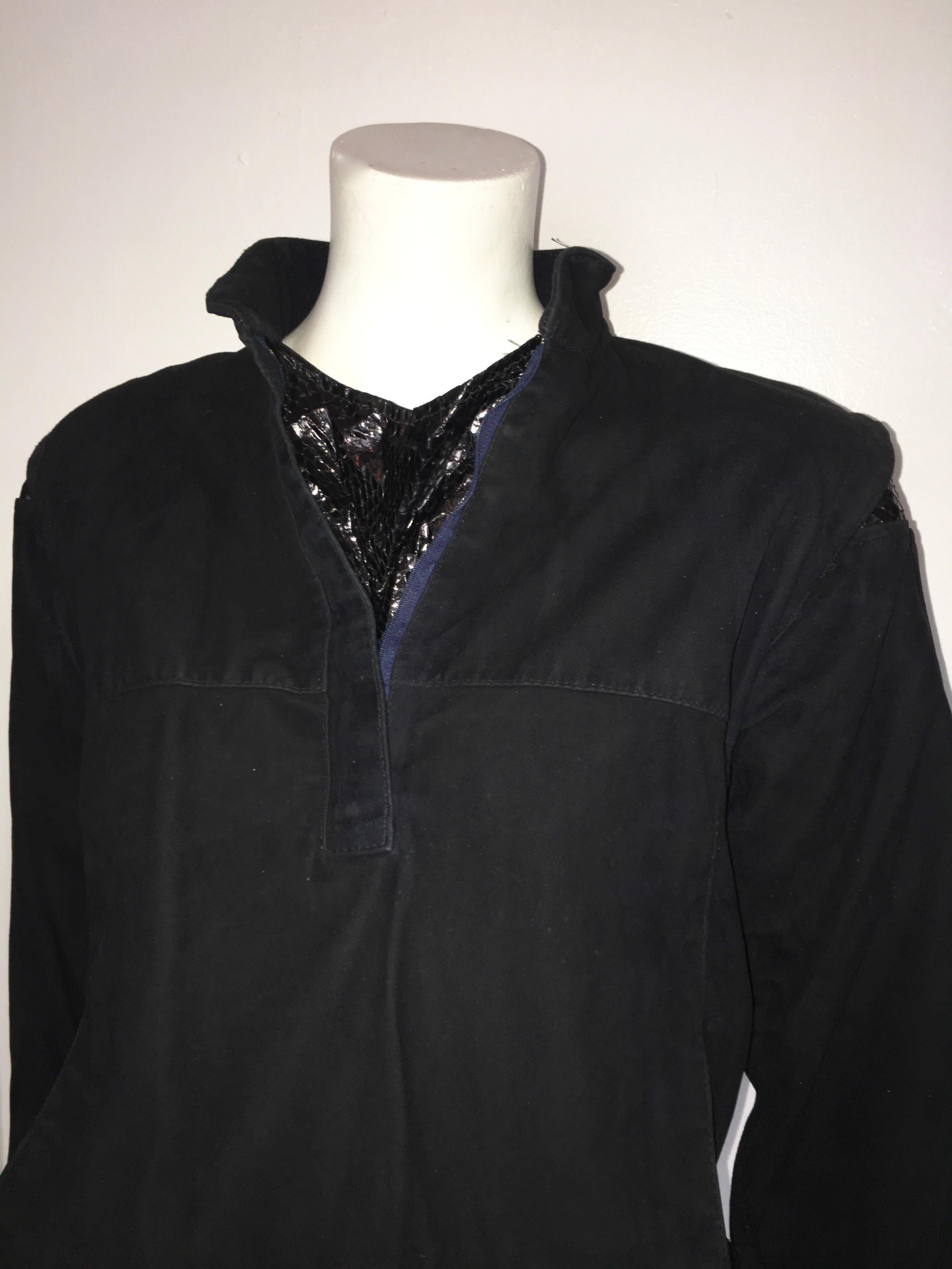 Valentino 1980s Black Pullover Jacket Size 8. In Good Condition For Sale In Atlanta, GA