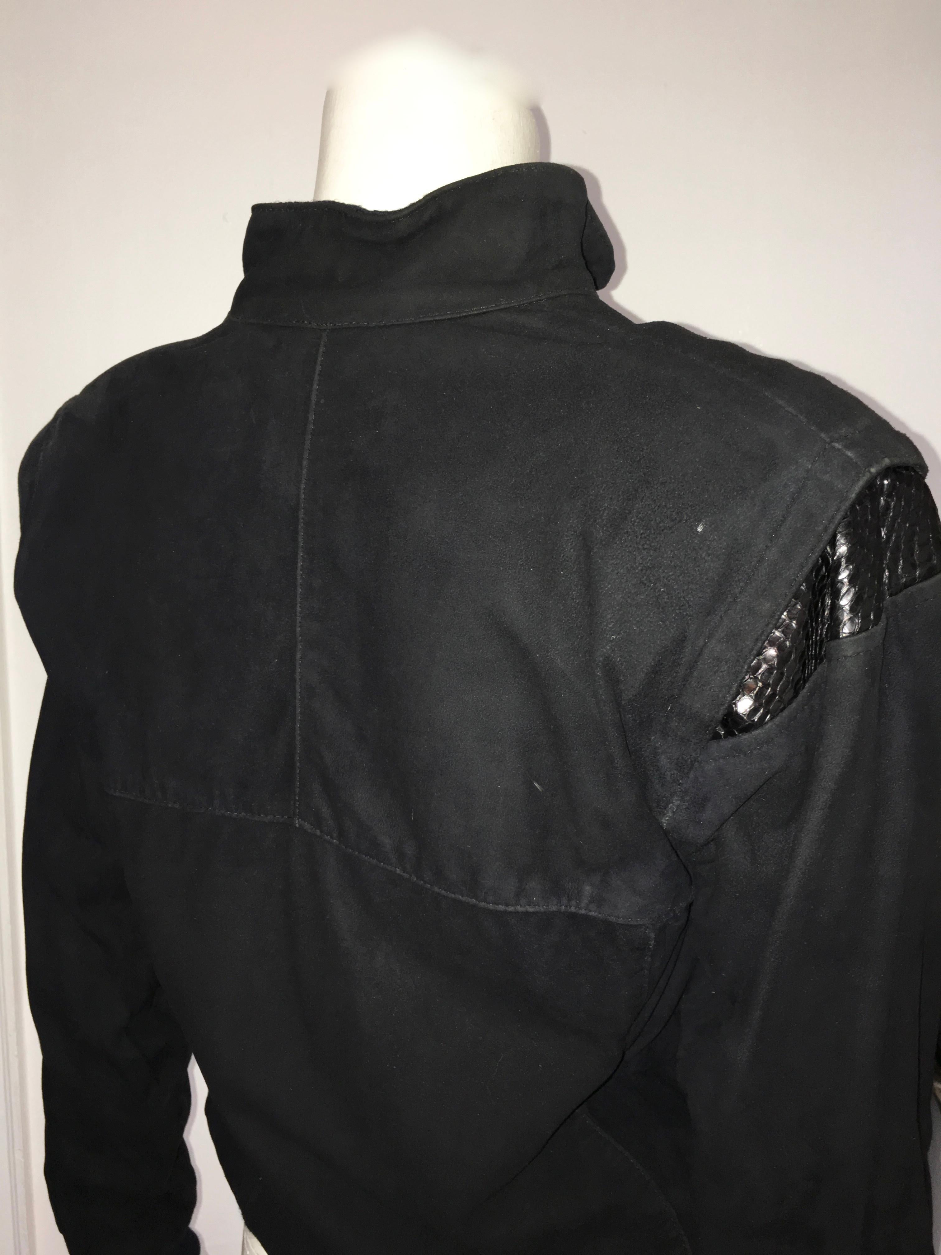 Valentino 1980s Black Pullover Jacket Size 8. For Sale 6
